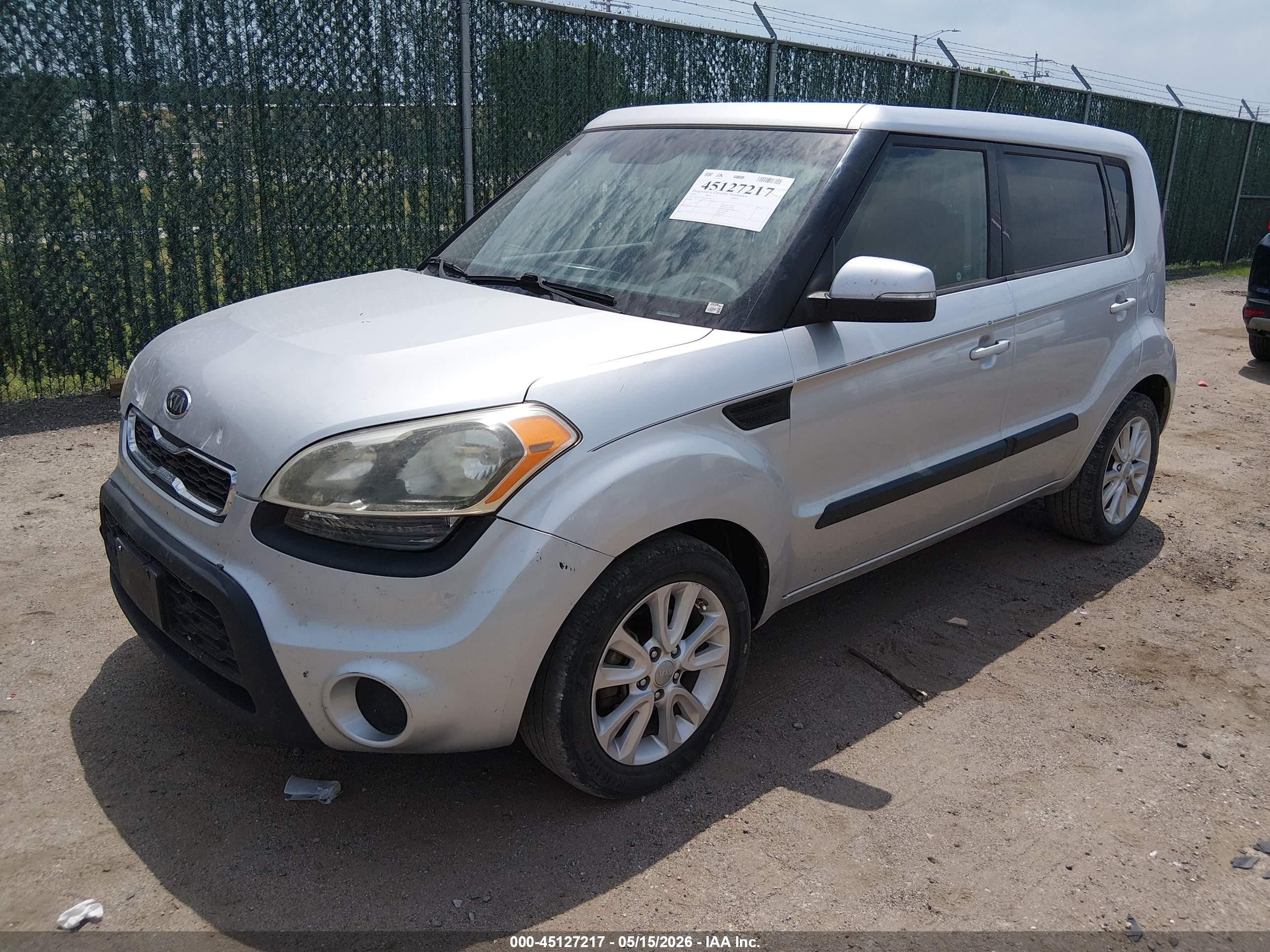 2012 Kia Soul + Silver vin: KNDJT2A63C7435147