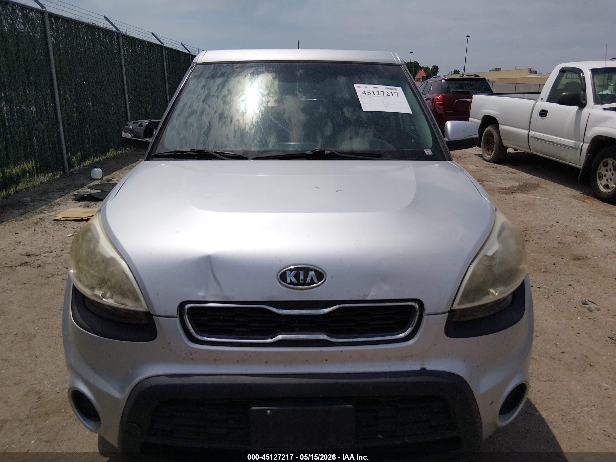 2012 Kia Soul + Silver vin: KNDJT2A63C7435147
