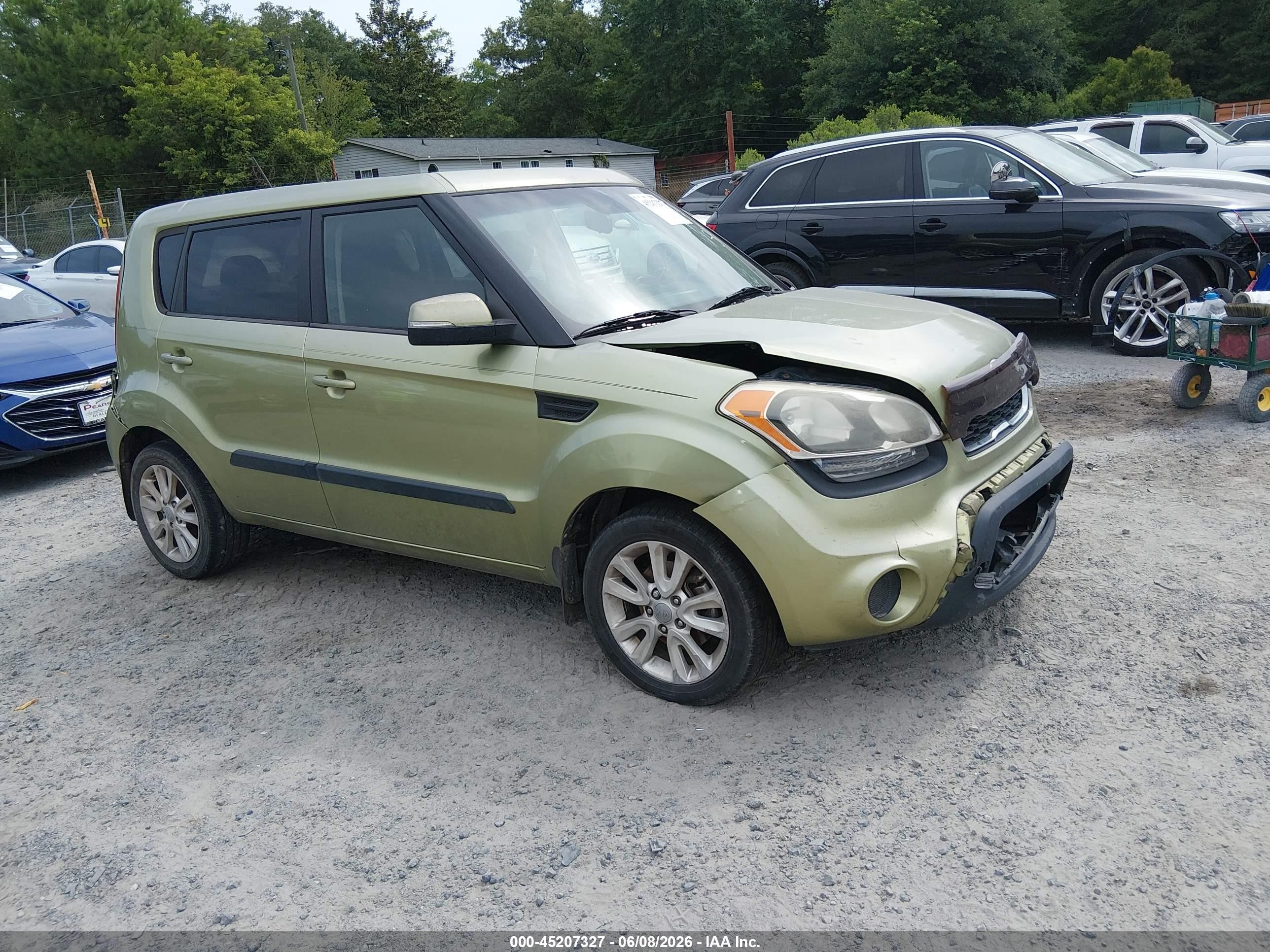 2012 Kia Soul + Green vin: KNDJT2A63C7443331