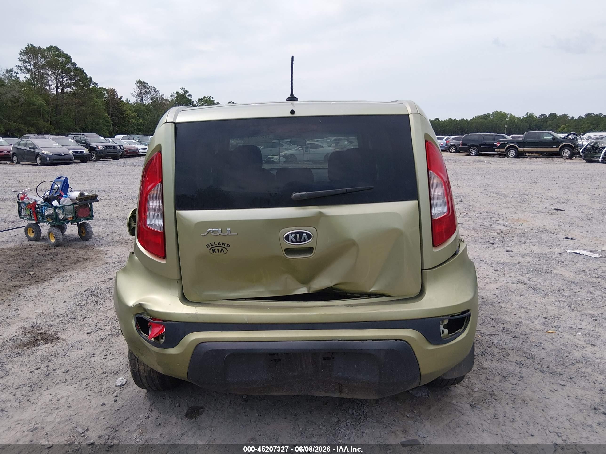 2012 Kia Soul + Green vin: KNDJT2A63C7443331