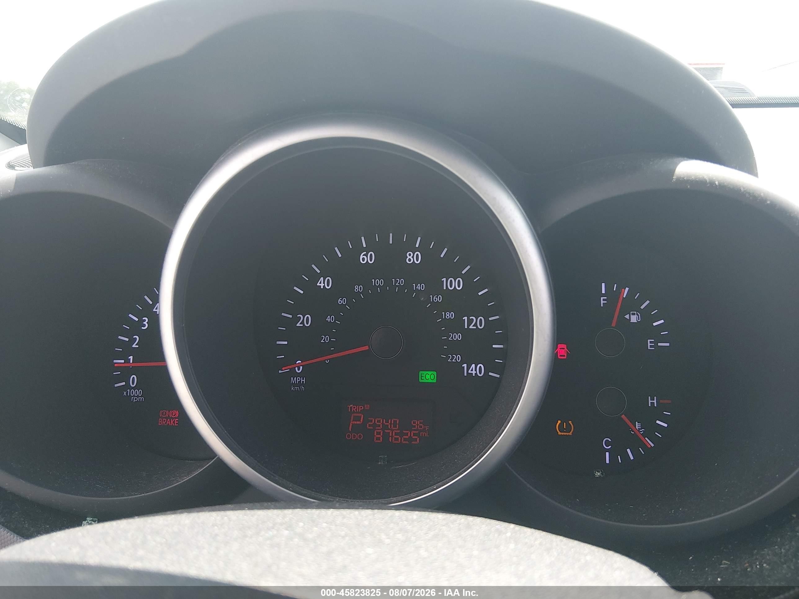 2013 Kia Soul + Beige vin: KNDJT2A63D7499321