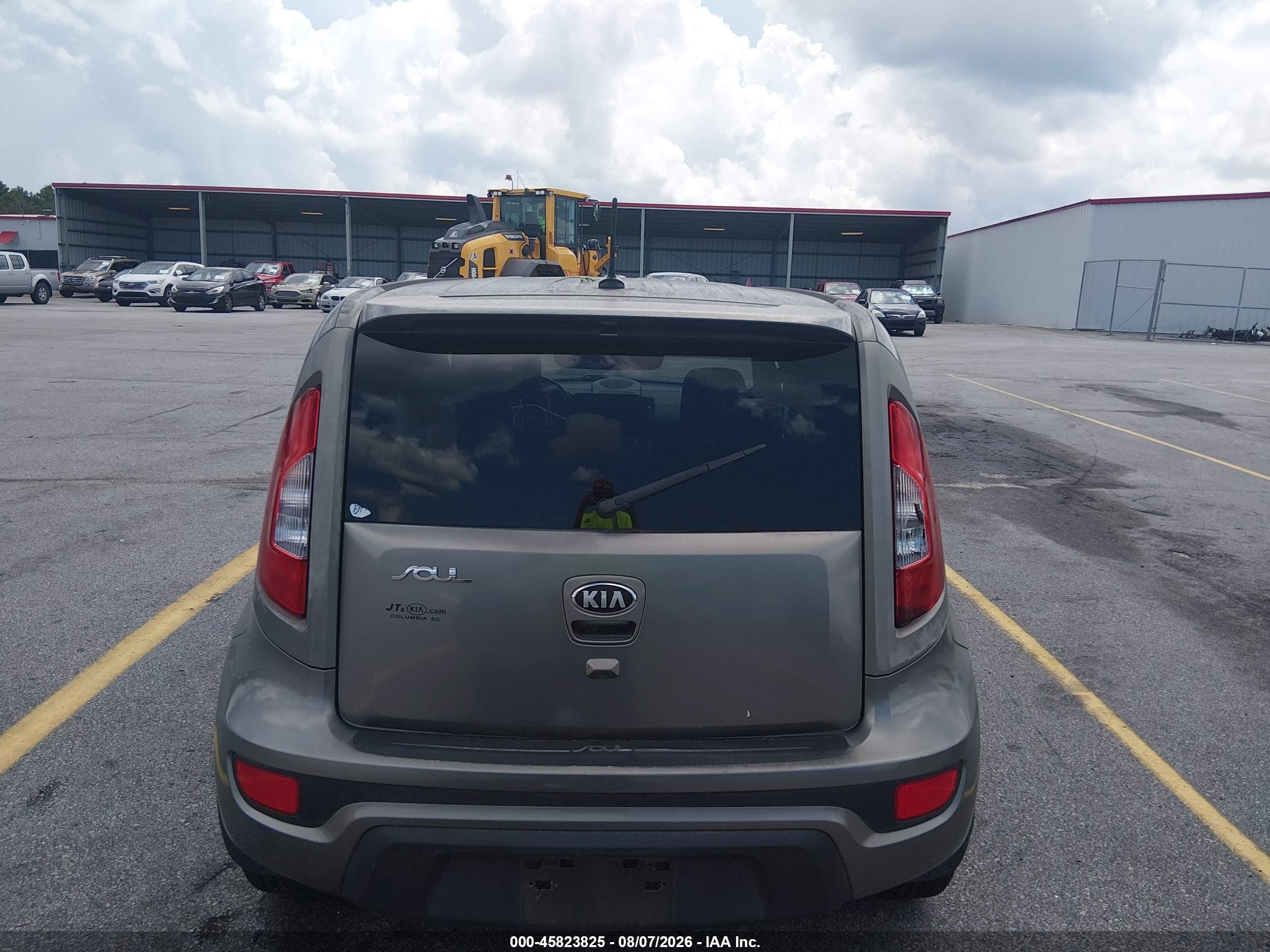 2013 Kia Soul + Beige vin: KNDJT2A63D7499321