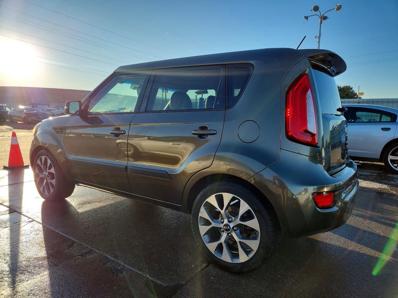 2013 Kia Soul ! Brown vin: KNDJT2A63D7520832