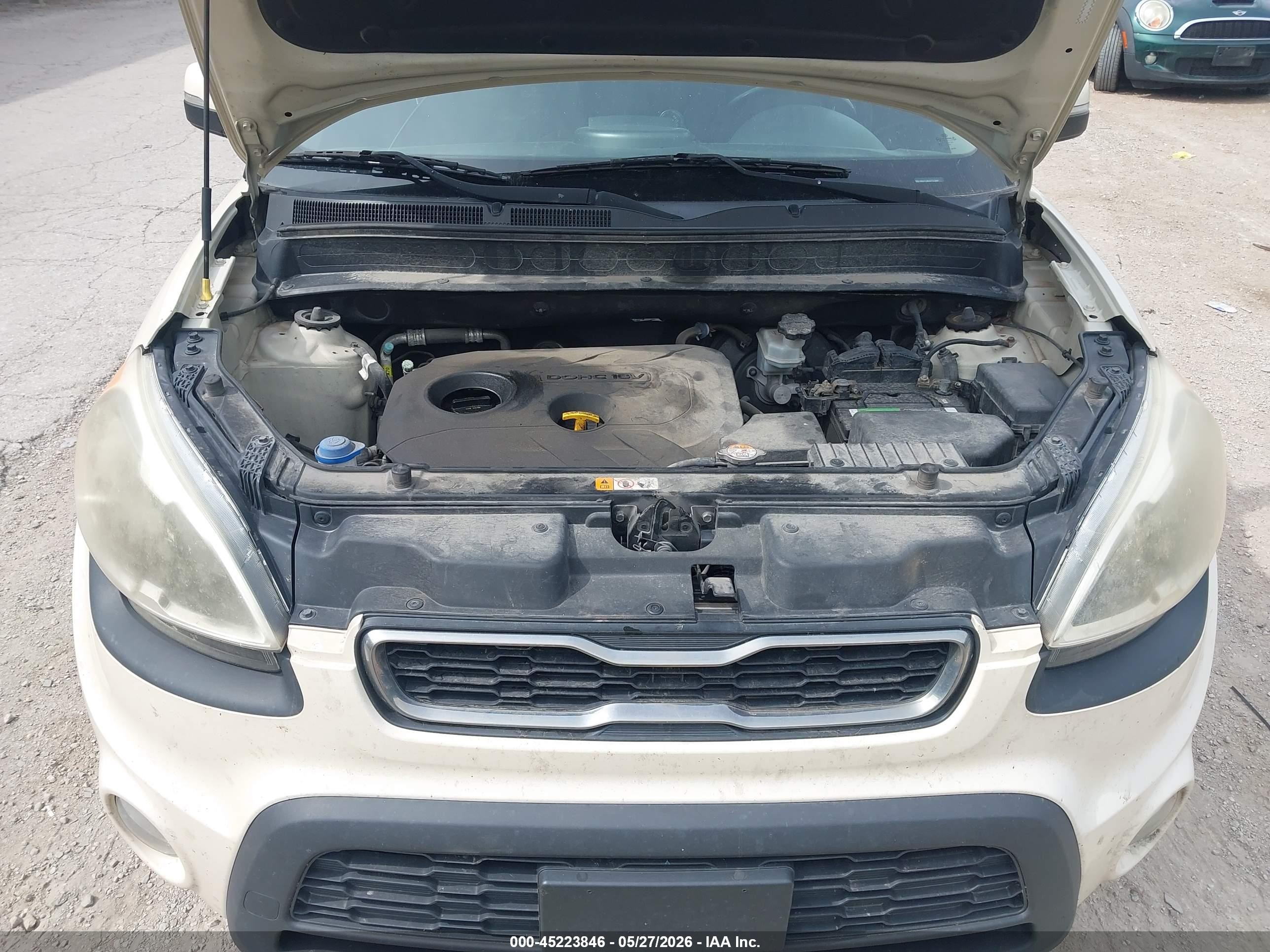 2013 Kia Soul + Gold vin: KNDJT2A63D7521964