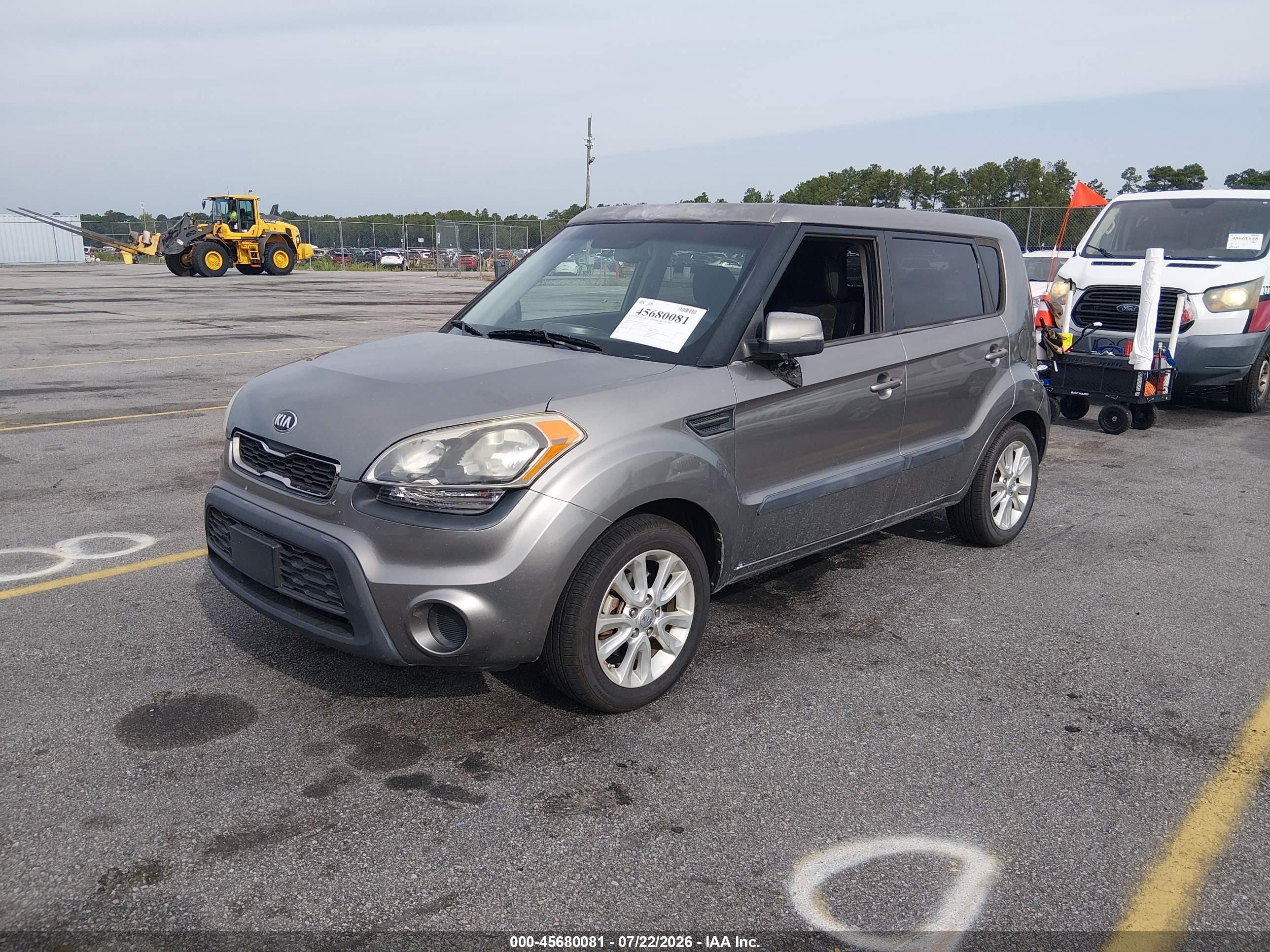 2013 Kia Soul + Gray vin: KNDJT2A63D7538134