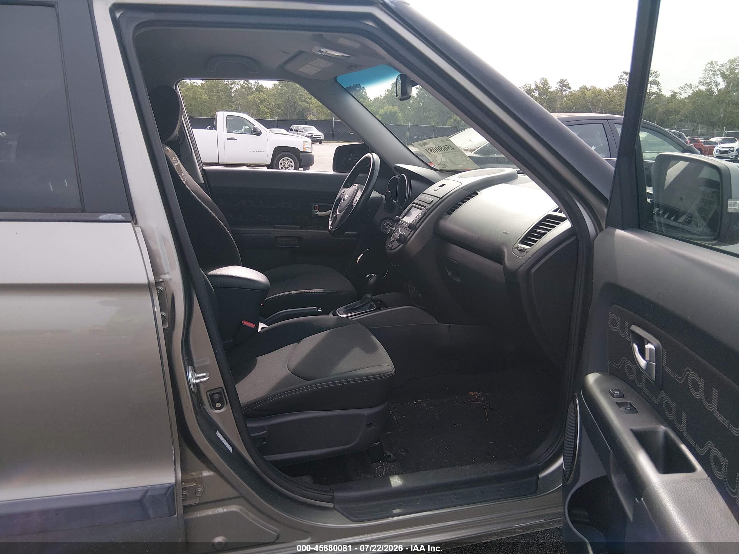 2013 Kia Soul + Gray vin: KNDJT2A63D7538134