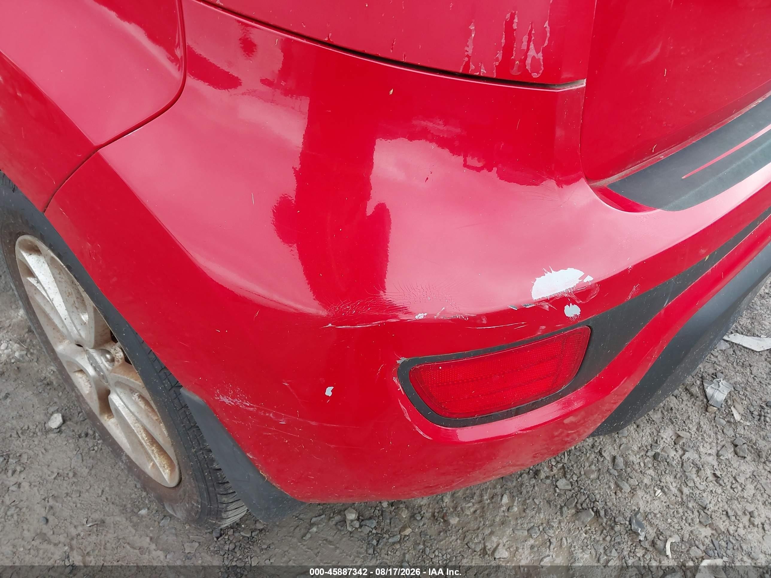 2013 Kia Soul + Red vin: KNDJT2A63D7548193