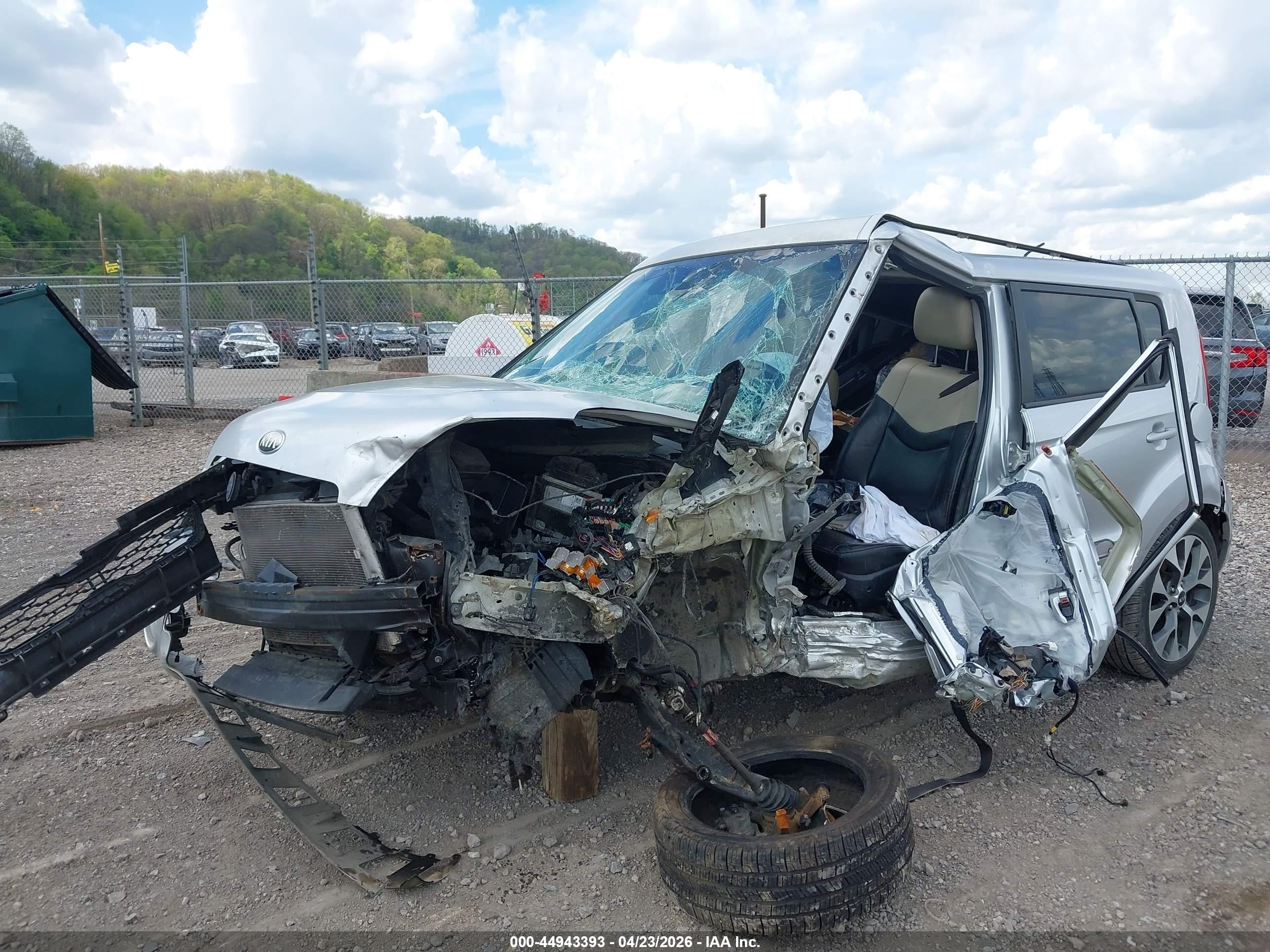 2013 Kia Soul ! Silver vin: KNDJT2A63D7563390