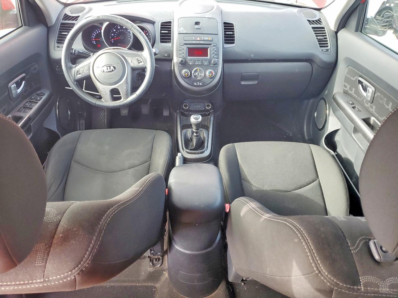 2013 Kia Soul + Красный vin: KNDJT2A63D7566984
