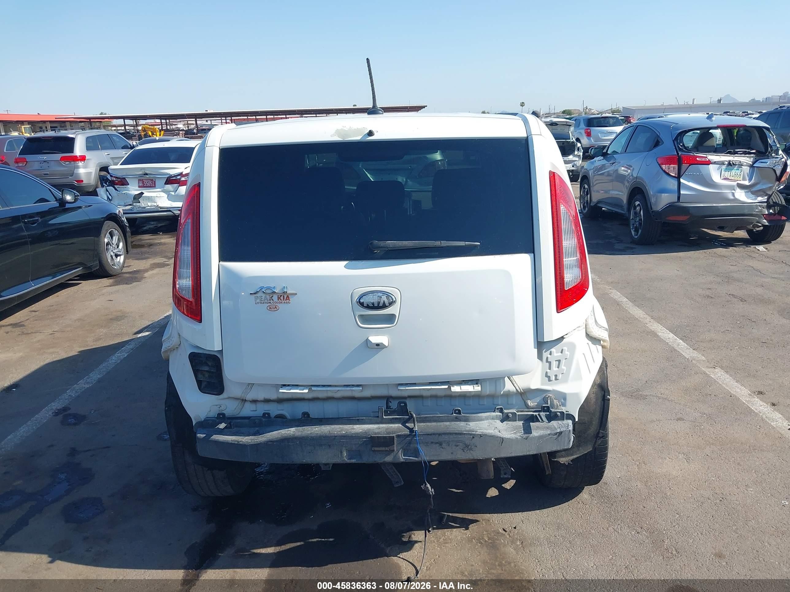 2013 Kia Soul ! White vin: KNDJT2A63D7590041
