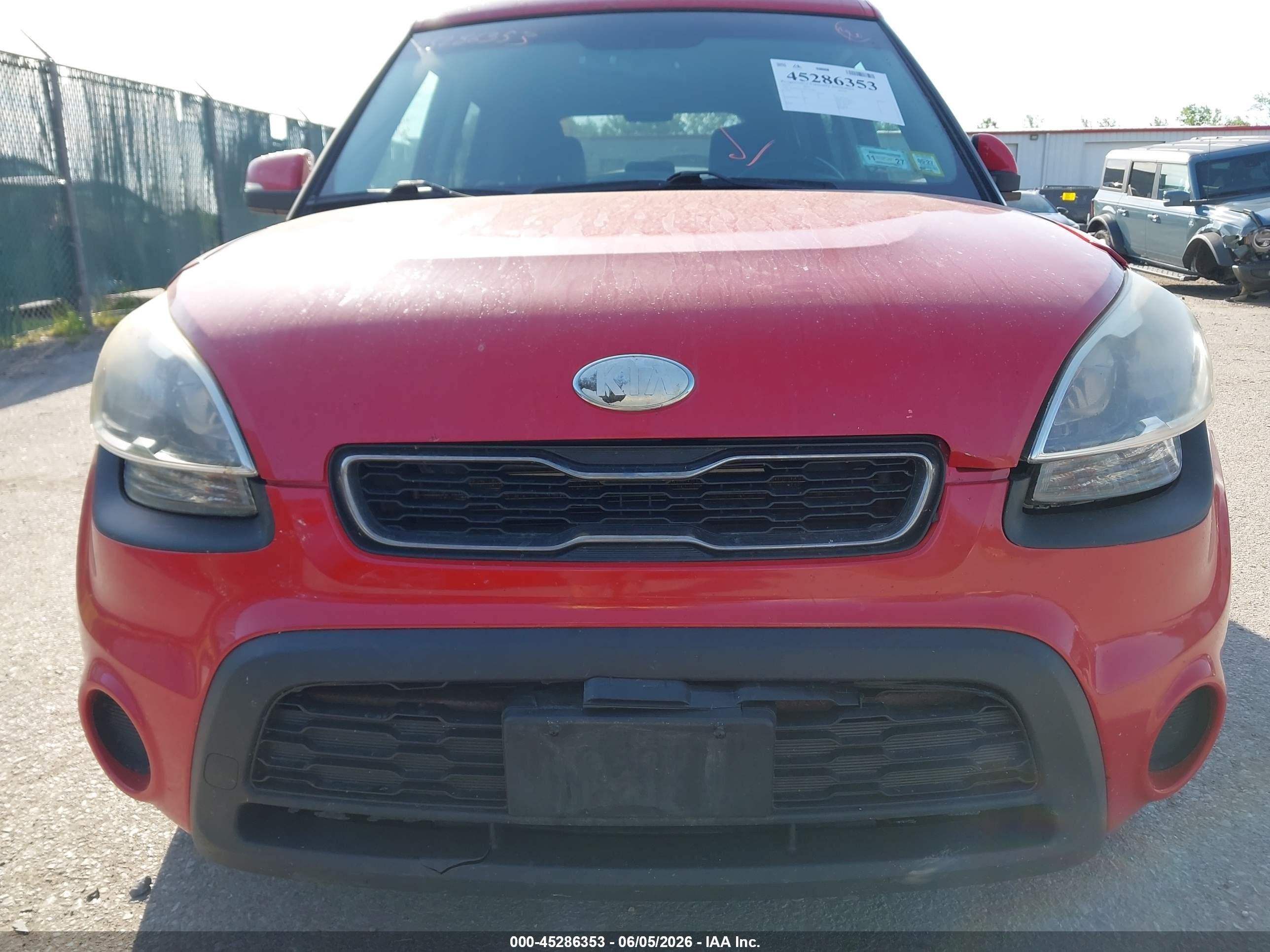 2013 Kia Soul + Красный vin: KNDJT2A63D7592842