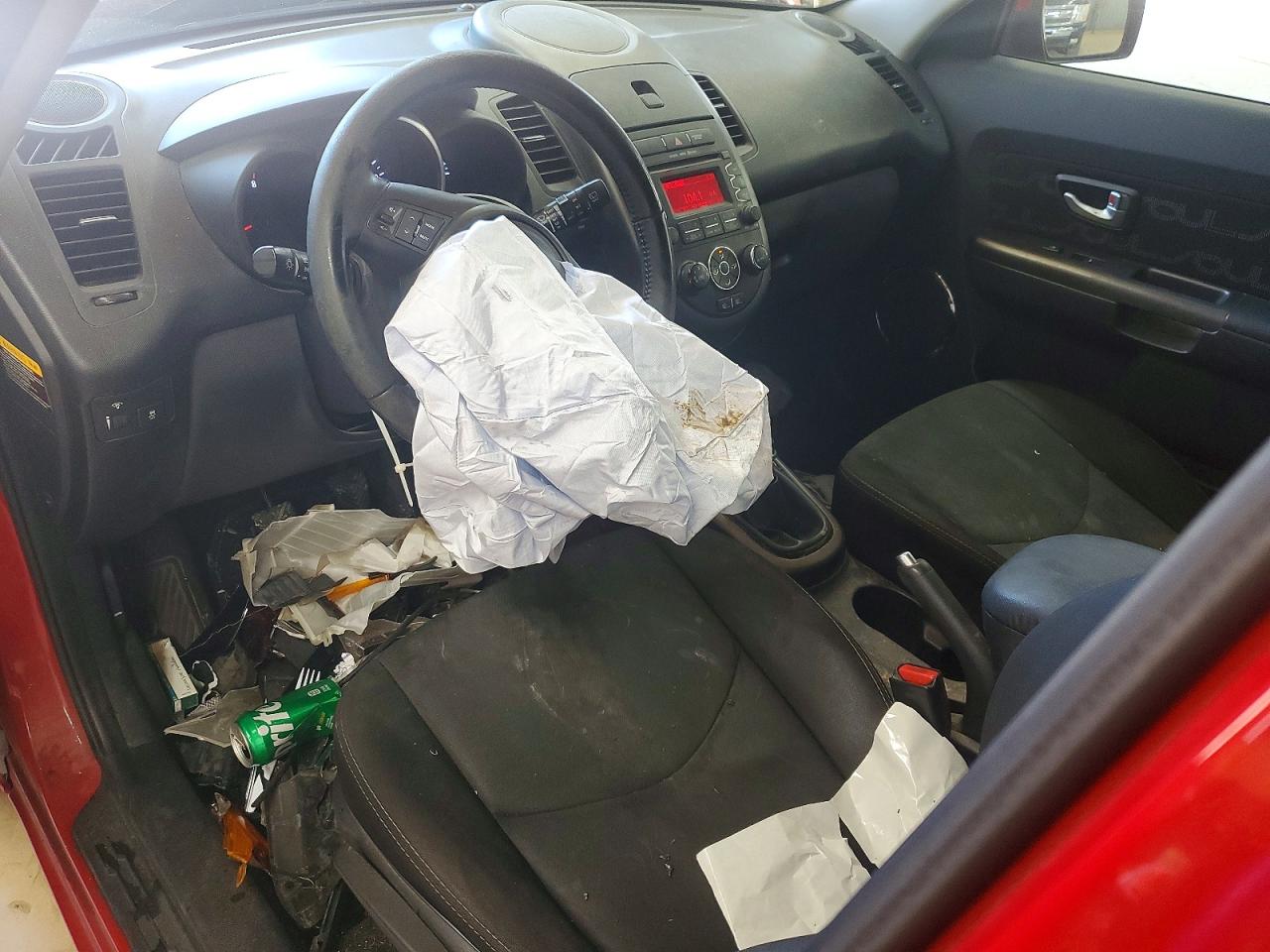 2013 Kia Soul + Red vin: KNDJT2A63D7619621
