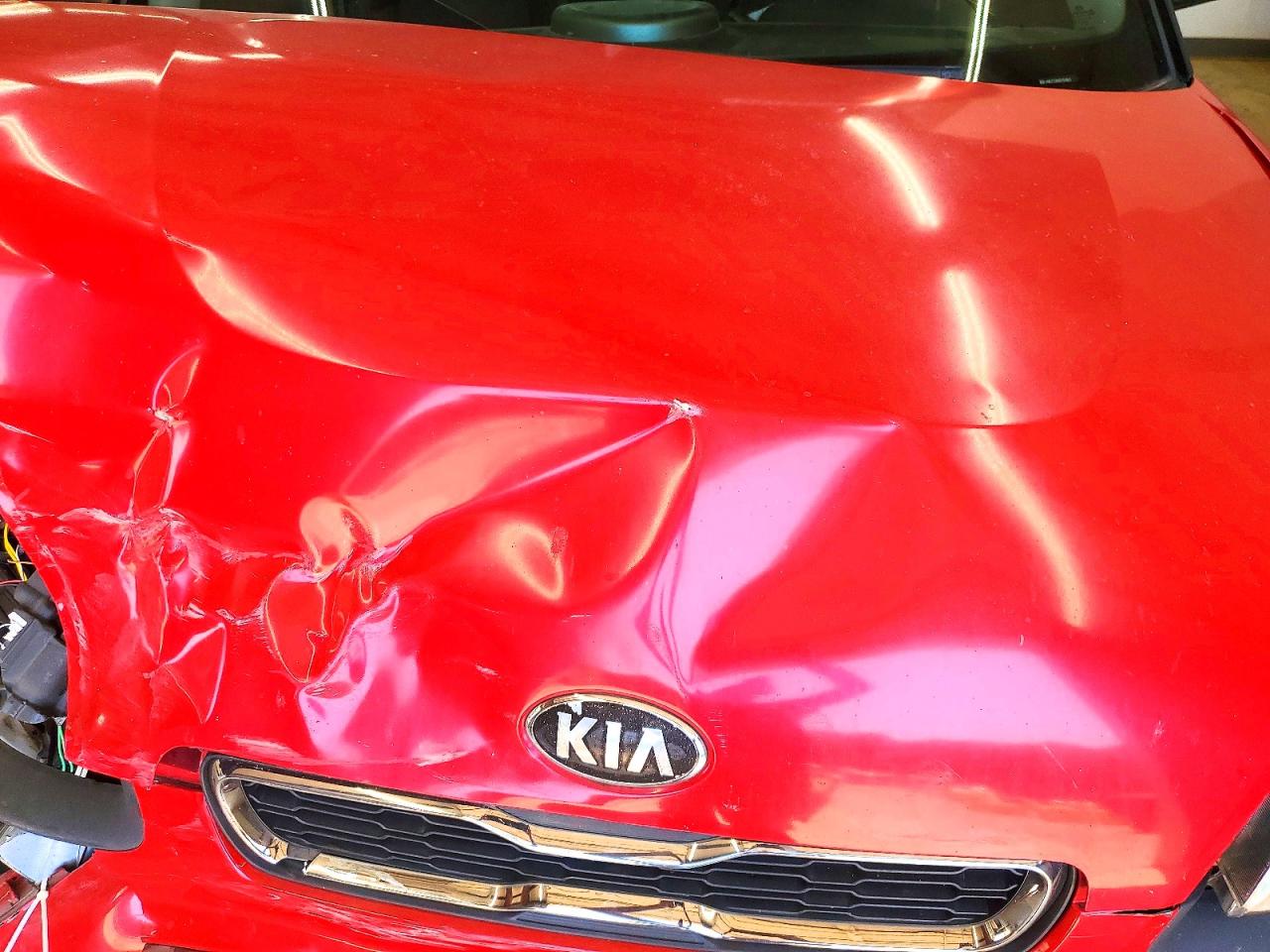 2013 Kia Soul + Red vin: KNDJT2A63D7619621