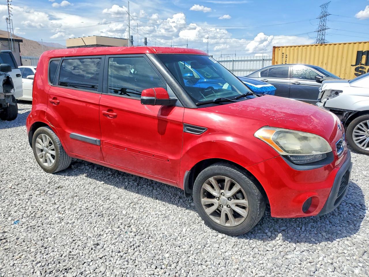 2013 Kia Soul + Red vin: KNDJT2A63D7626679