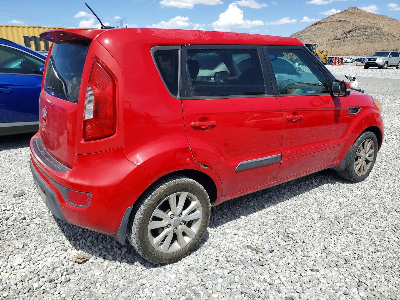 2013 Kia Soul + Red vin: KNDJT2A63D7626679