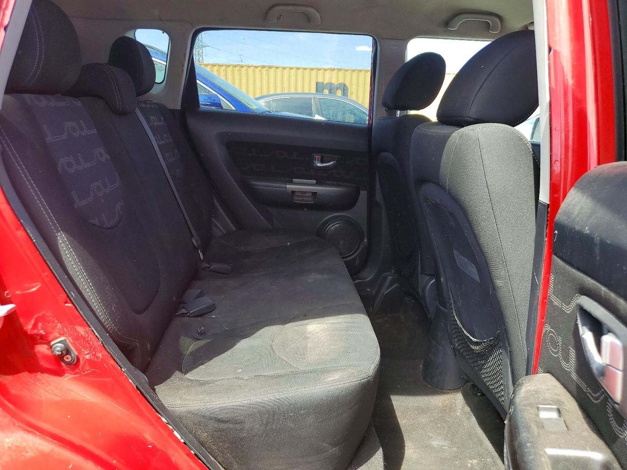 2013 Kia Soul + Red vin: KNDJT2A63D7626679