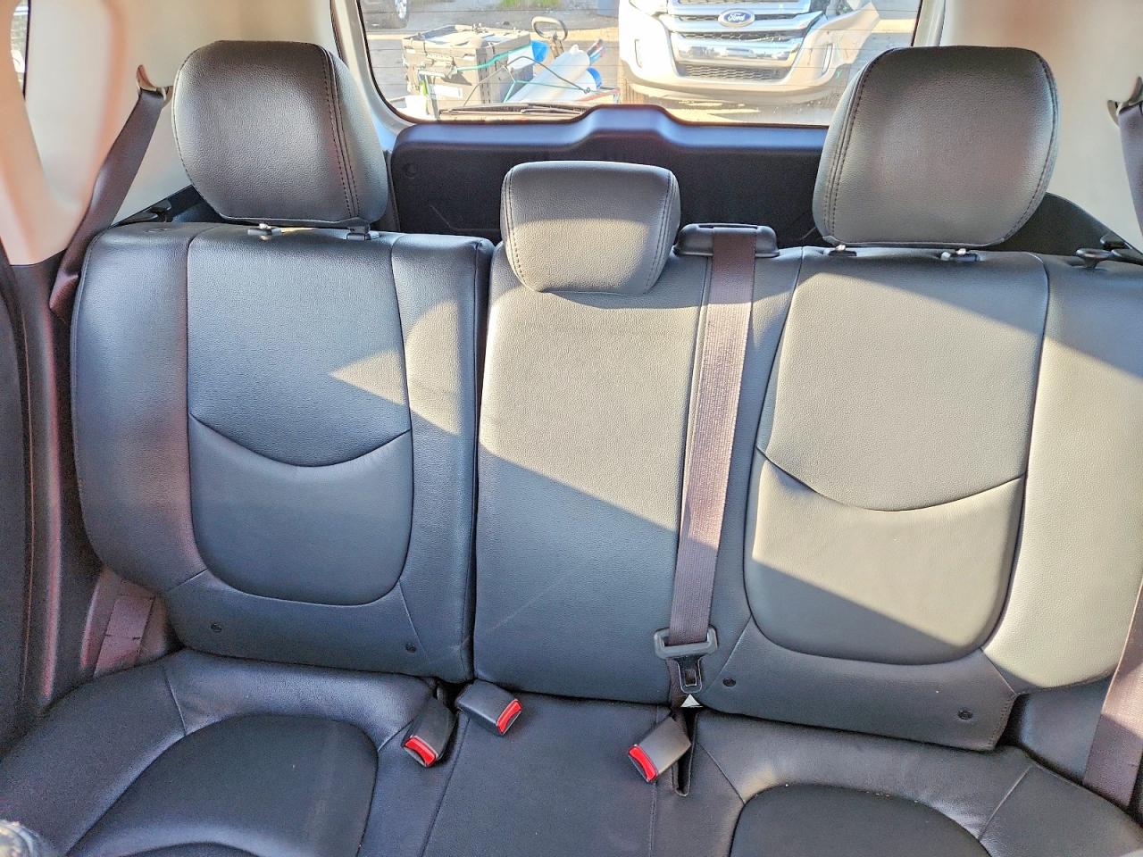 2013 Kia Soul + Серебряный vin: KNDJT2A63D7776260