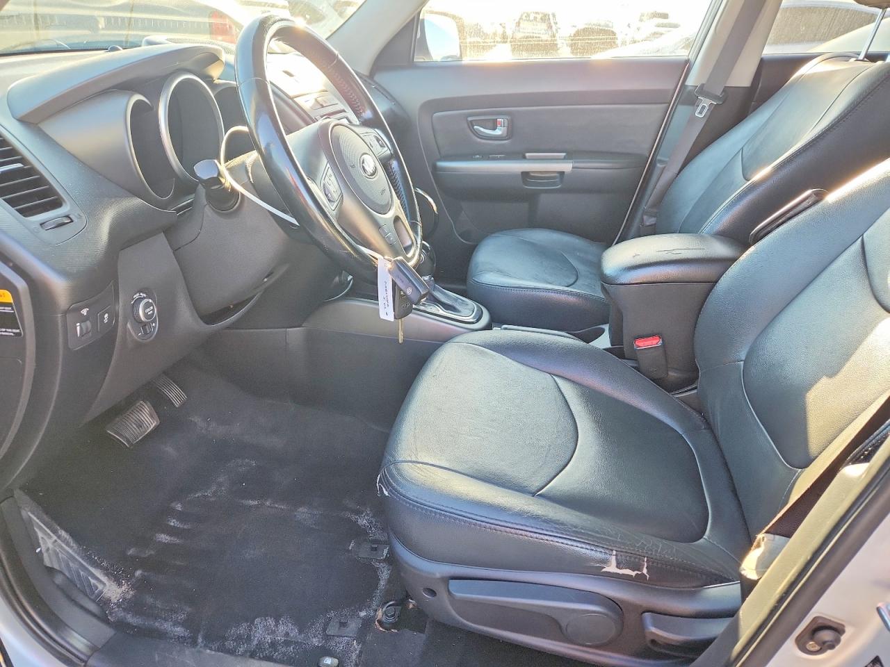 2013 Kia Soul + Серебряный vin: KNDJT2A63D7776260