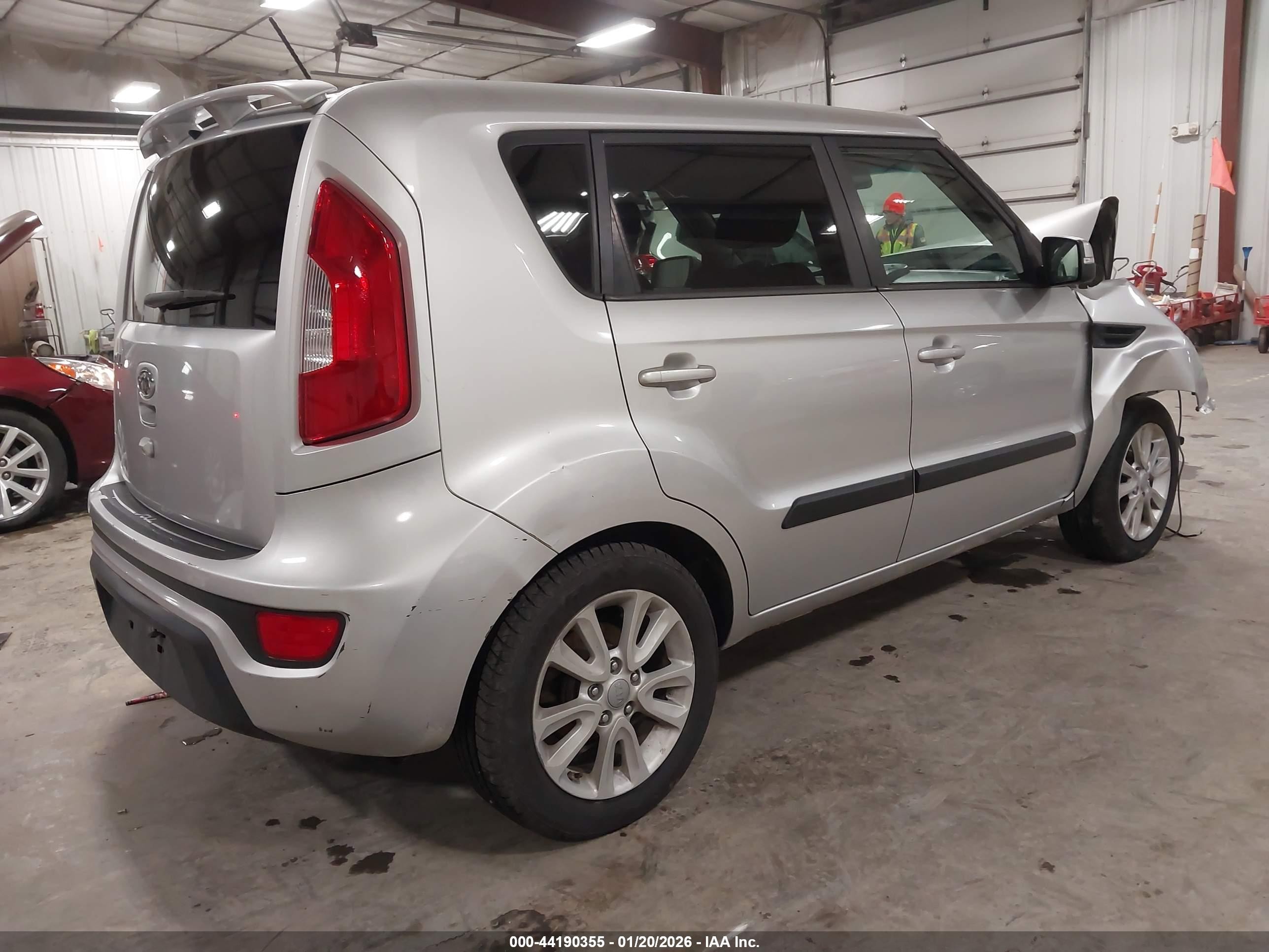 2012 Kia Soul + Silver vin: KNDJT2A64C7363651