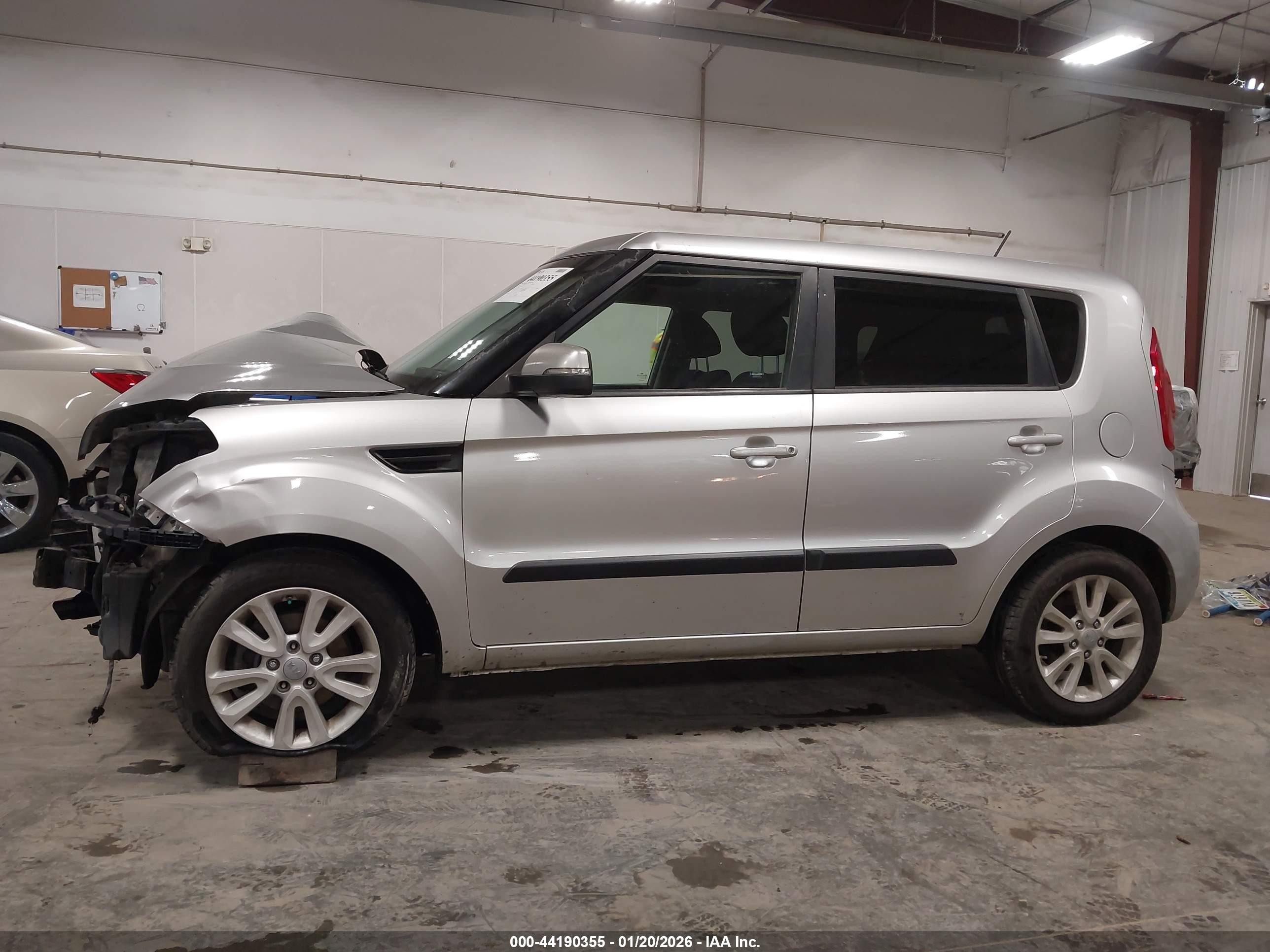 2012 Kia Soul + Silver vin: KNDJT2A64C7363651