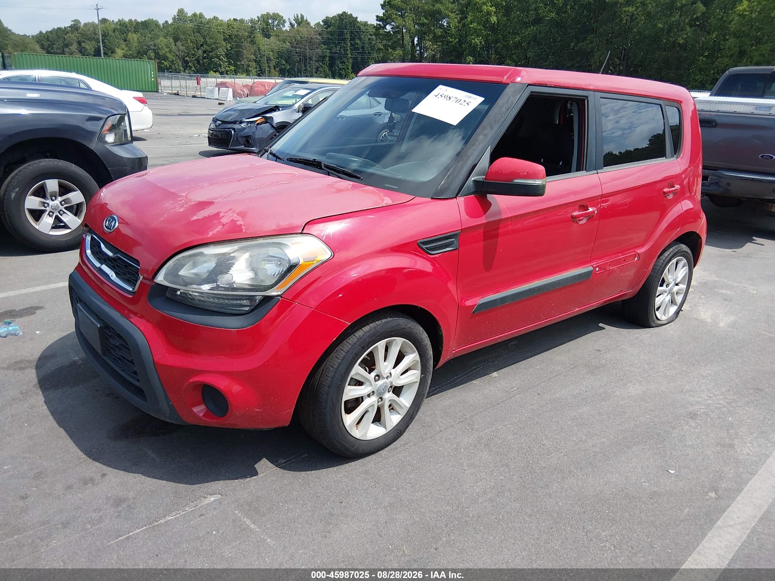 2012 Kia Soul + Red vin: KNDJT2A64C7367005