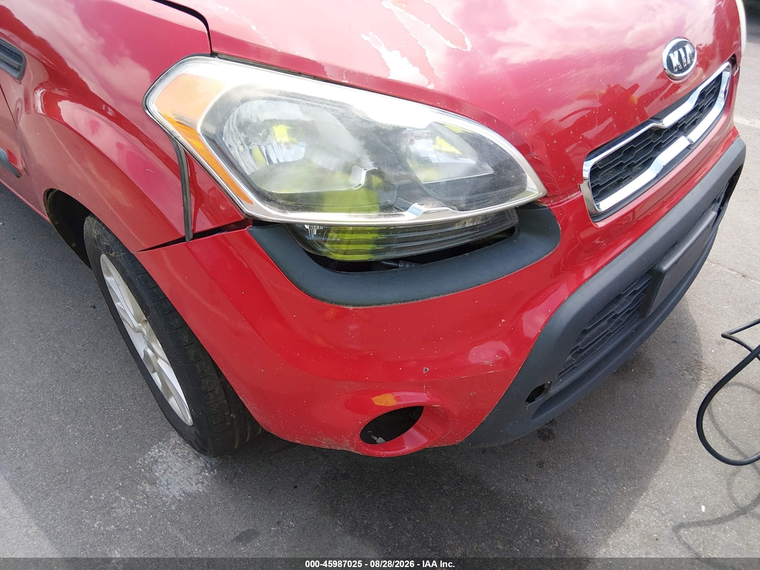 2012 Kia Soul + Red vin: KNDJT2A64C7367005