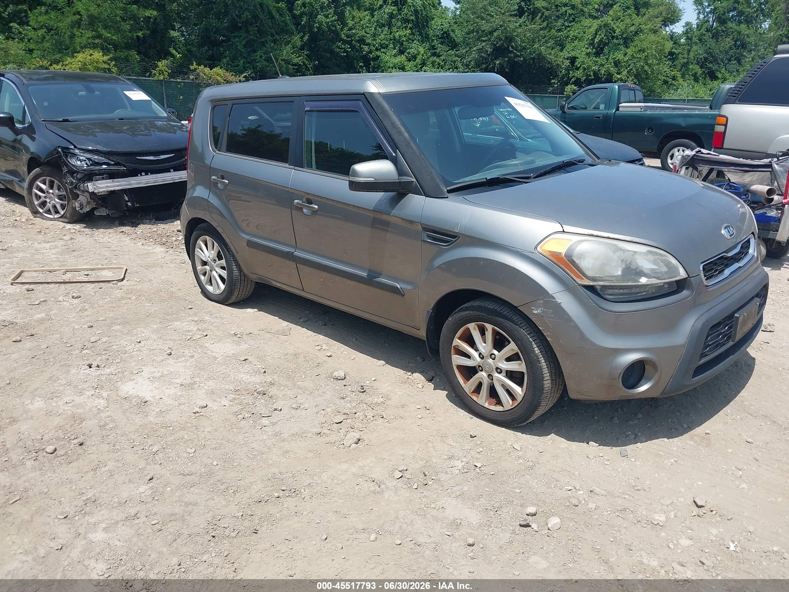 2012 Kia Soul + Gray vin: KNDJT2A64C7367988