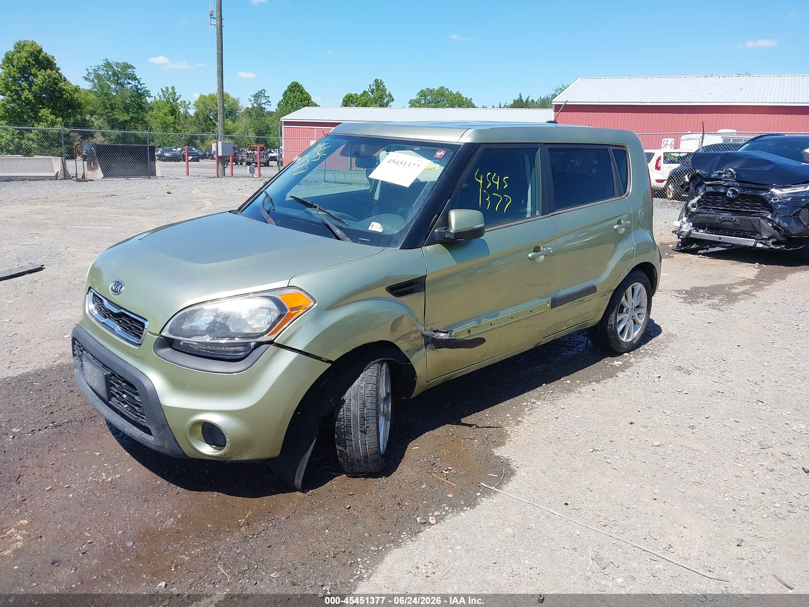 2012 Kia Soul + Green vin: KNDJT2A64C7378330