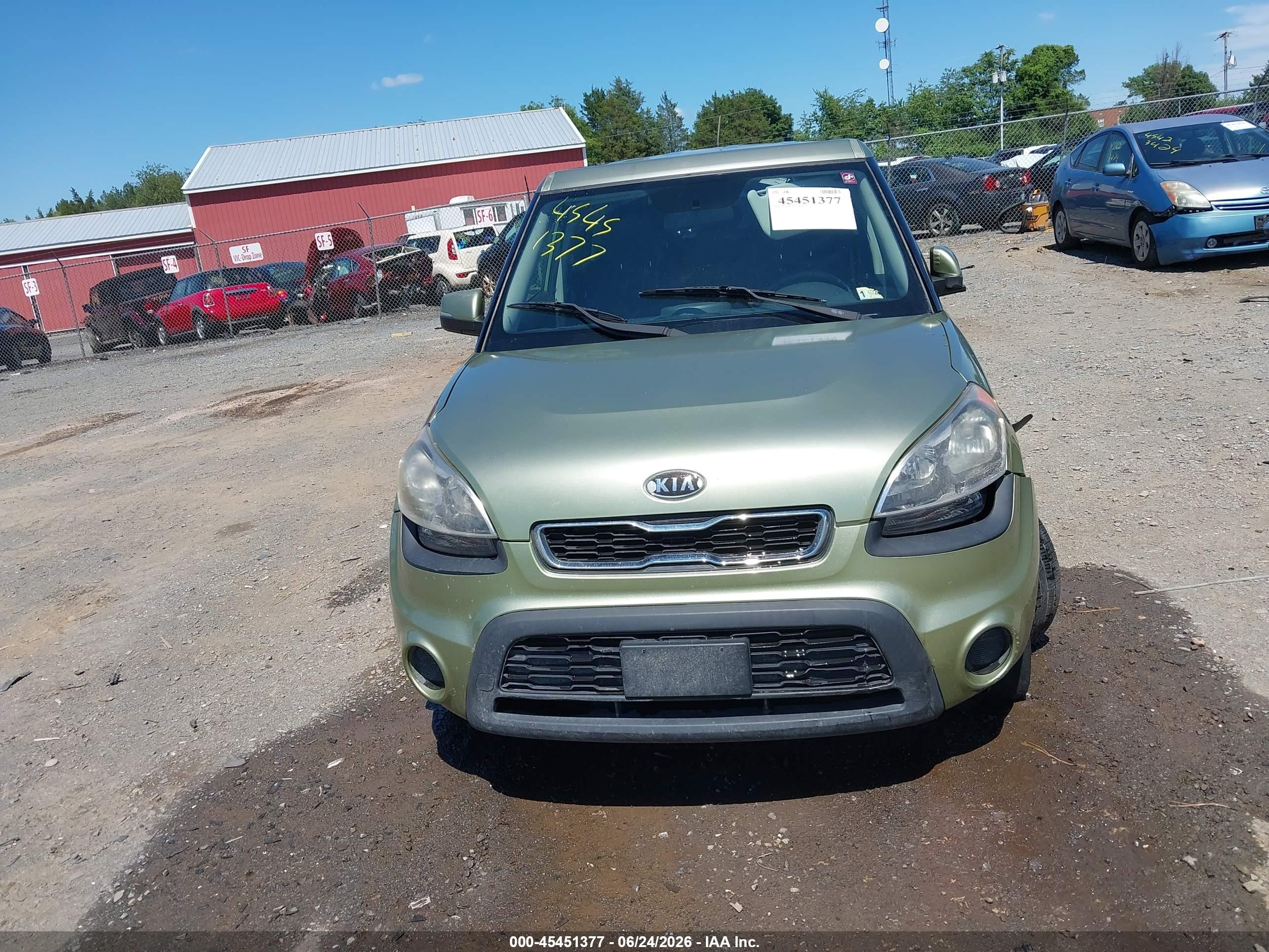 2012 Kia Soul + Green vin: KNDJT2A64C7378330