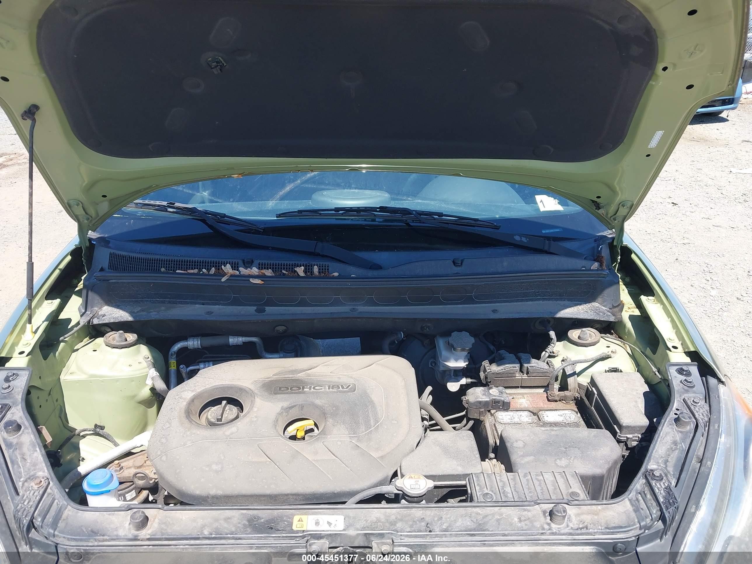 2012 Kia Soul + Green vin: KNDJT2A64C7378330
