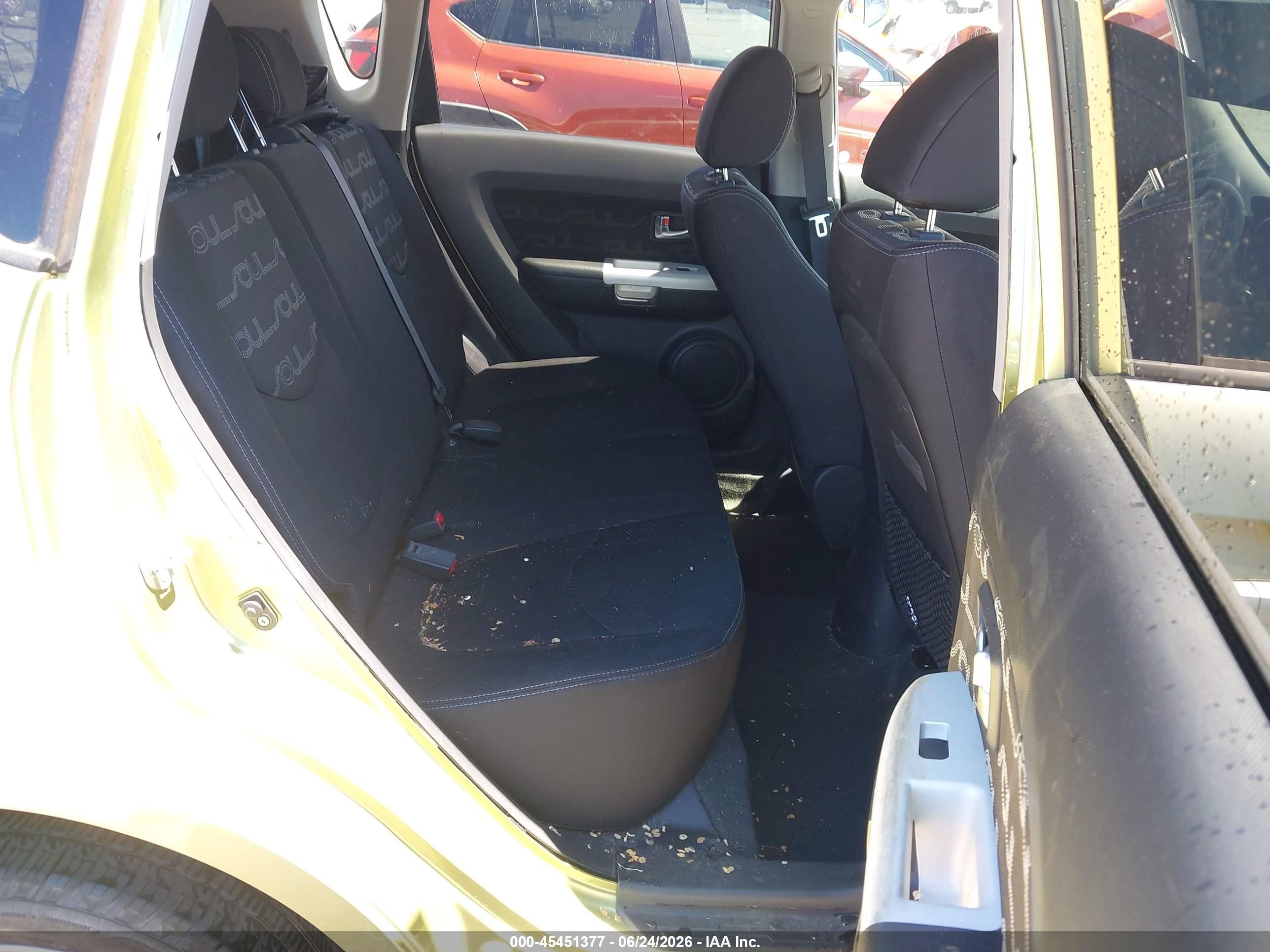 2012 Kia Soul + Green vin: KNDJT2A64C7378330