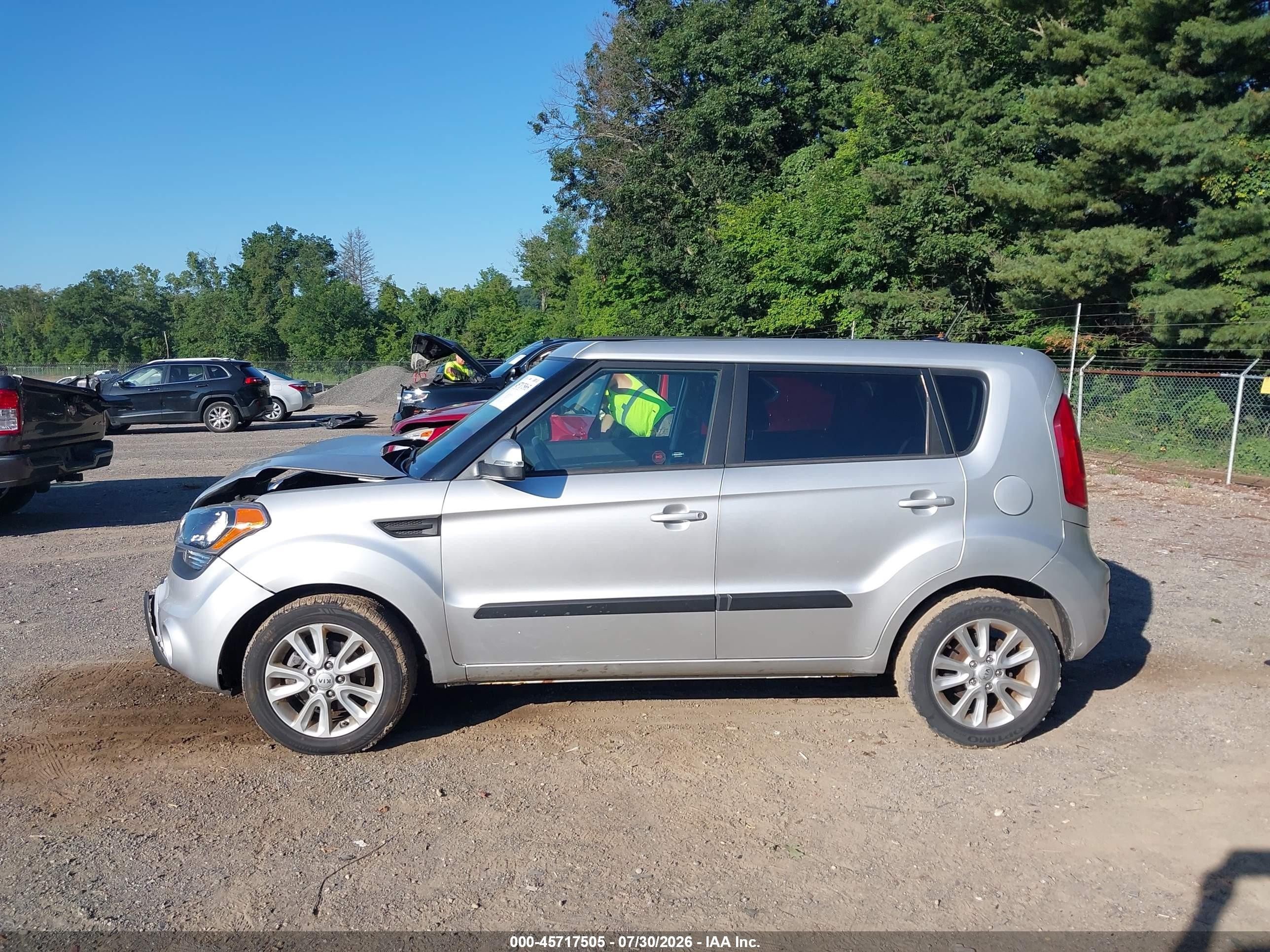 2012 Kia Soul + Silver vin: KNDJT2A64C7379882