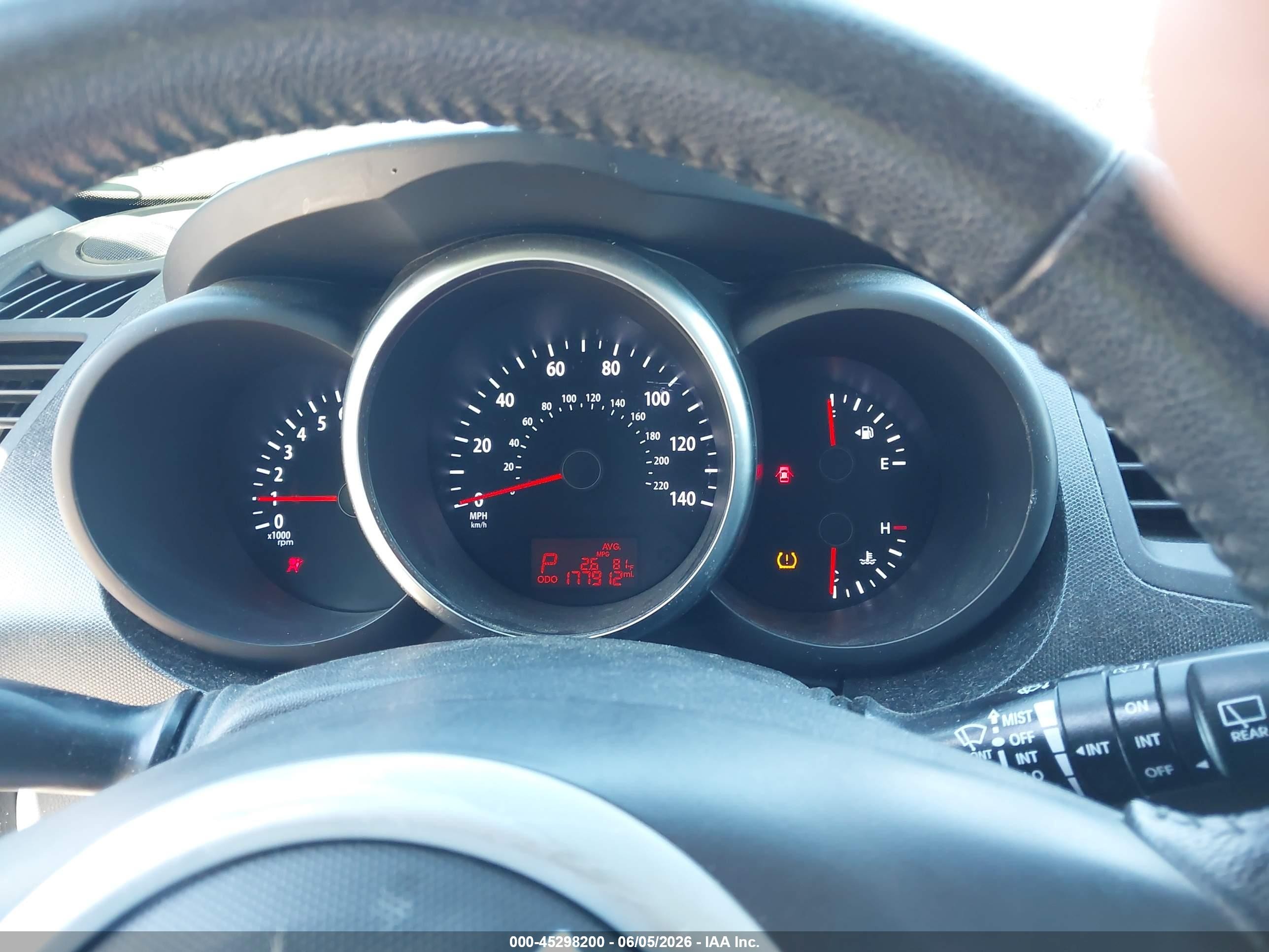2012 Kia Soul + Beige vin: KNDJT2A64C7384029