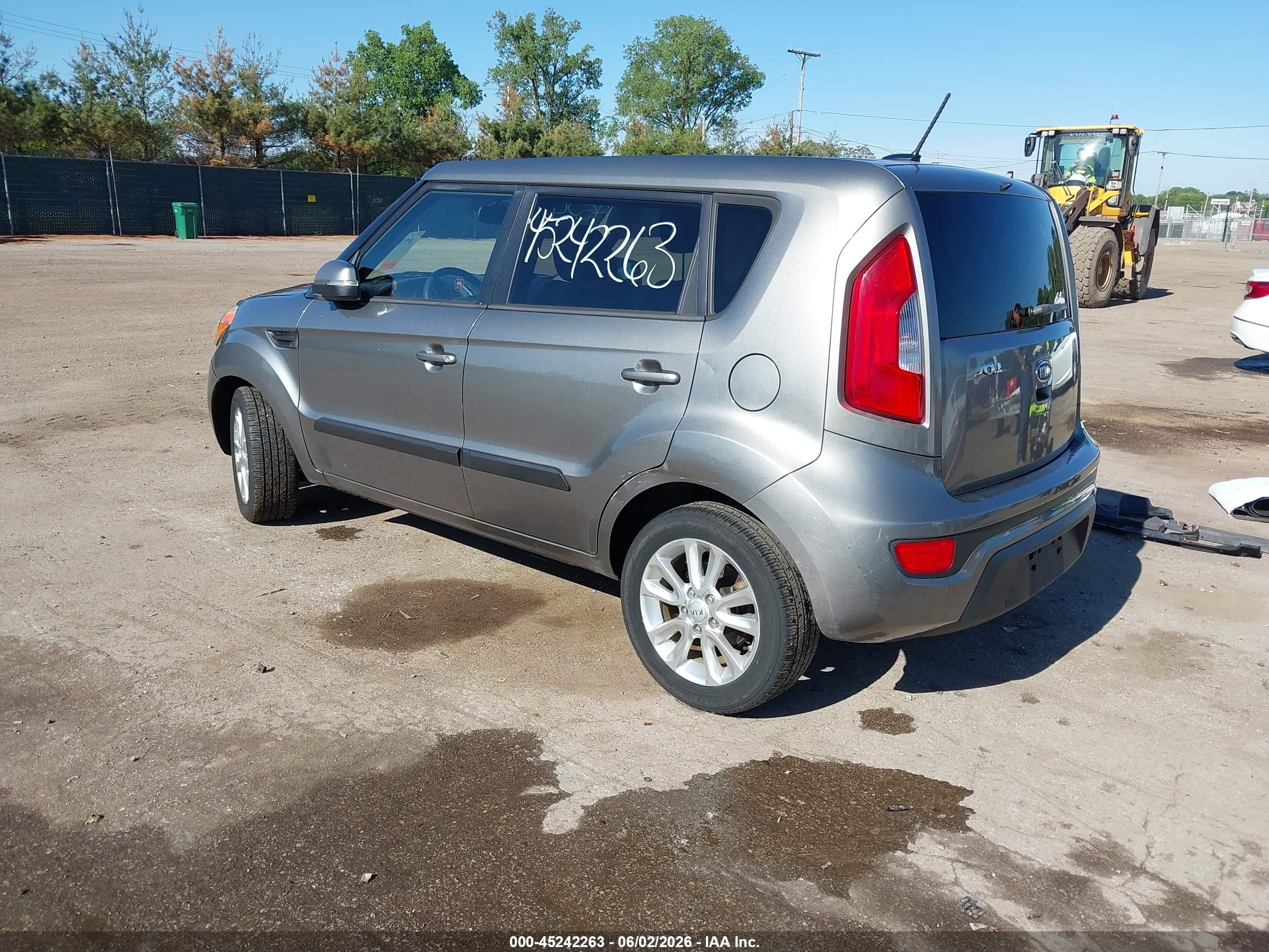 2012 Kia Soul + Gray vin: KNDJT2A64C7437439