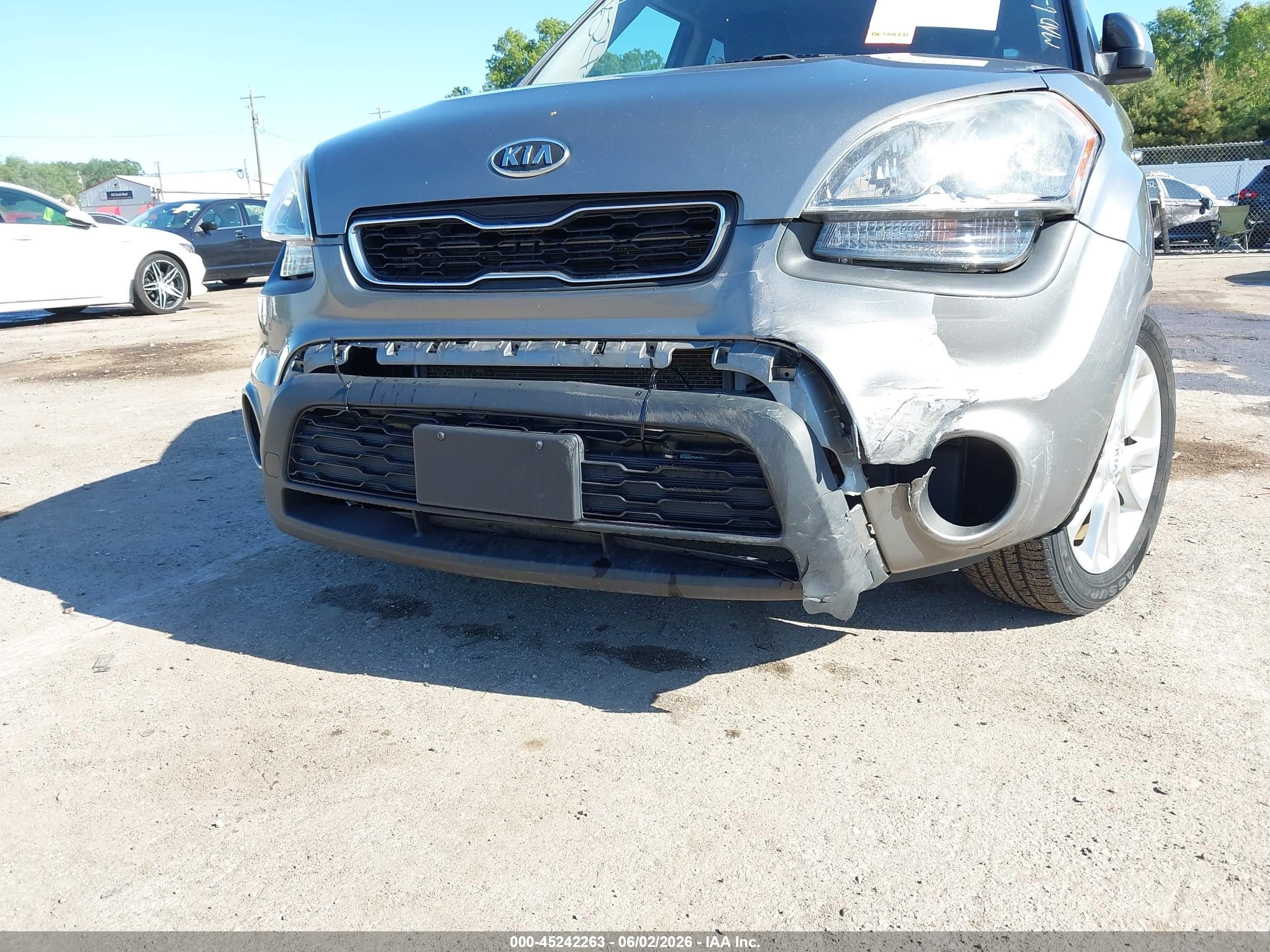 2012 Kia Soul + Gray vin: KNDJT2A64C7437439