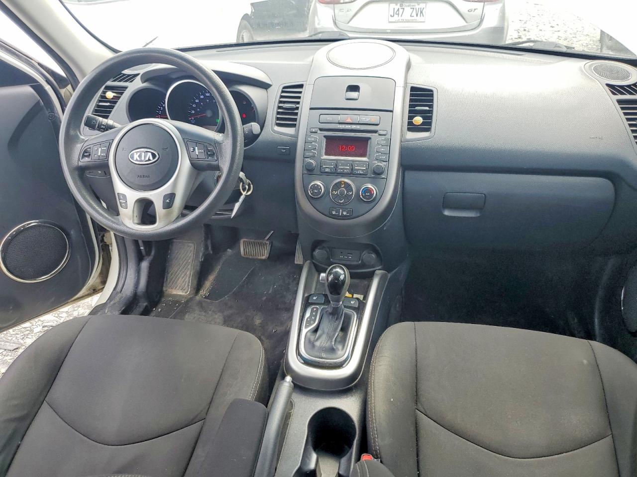 2012 Kia Soul + White vin: KNDJT2A64C7454600