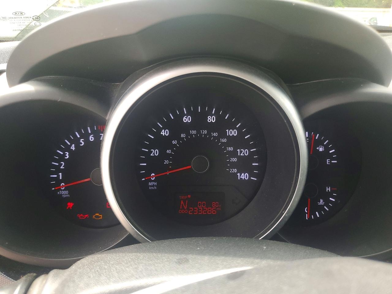 2012 Kia Soul + Green vin: KNDJT2A64C7459926