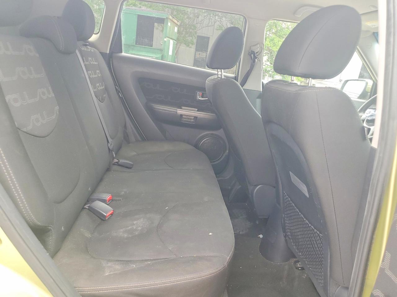2012 Kia Soul + Green vin: KNDJT2A64C7459926