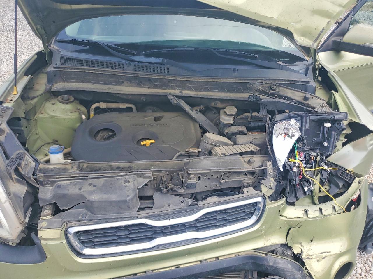 2012 Kia Soul + Green vin: KNDJT2A64C7459926