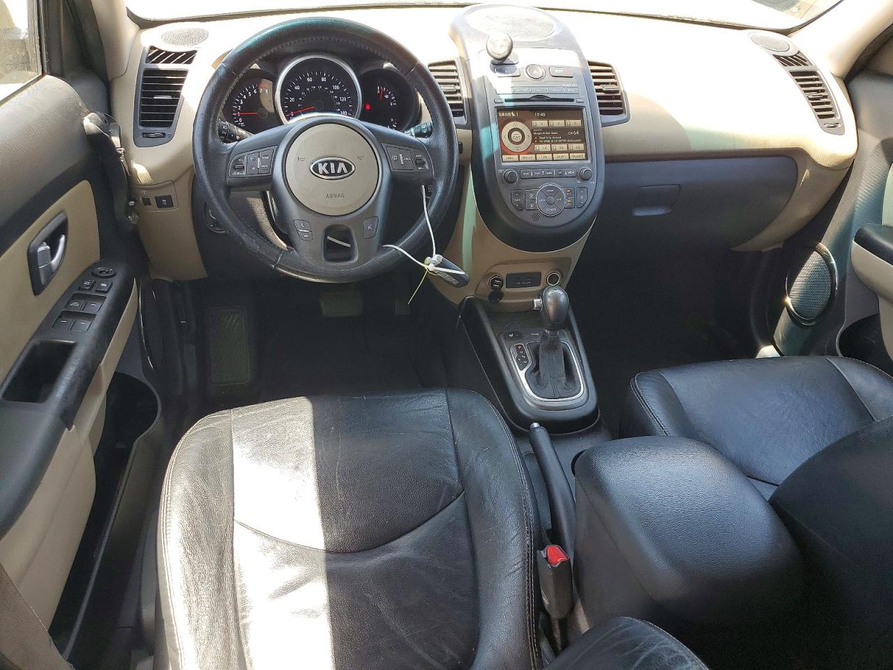 2012 Kia Soul ! Green vin: KNDJT2A64C7472482