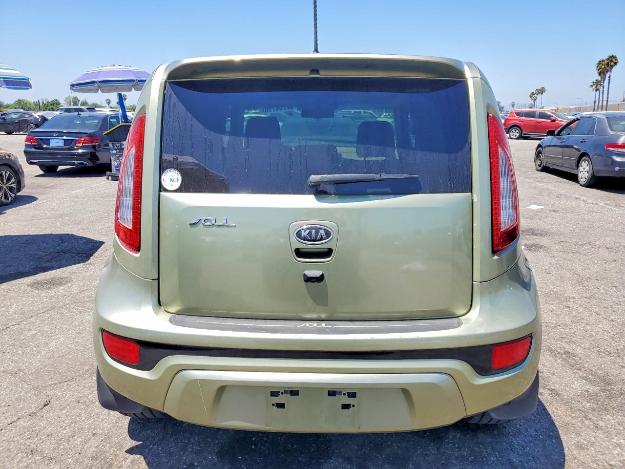 2012 Kia Soul ! Green vin: KNDJT2A64C7472482