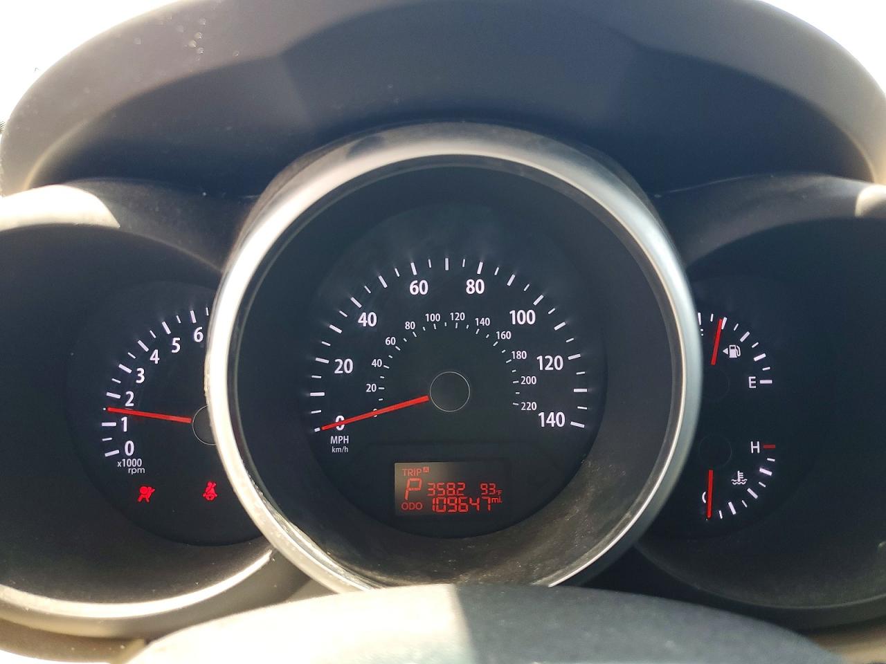 2012 Kia Soul ! Green vin: KNDJT2A64C7472482