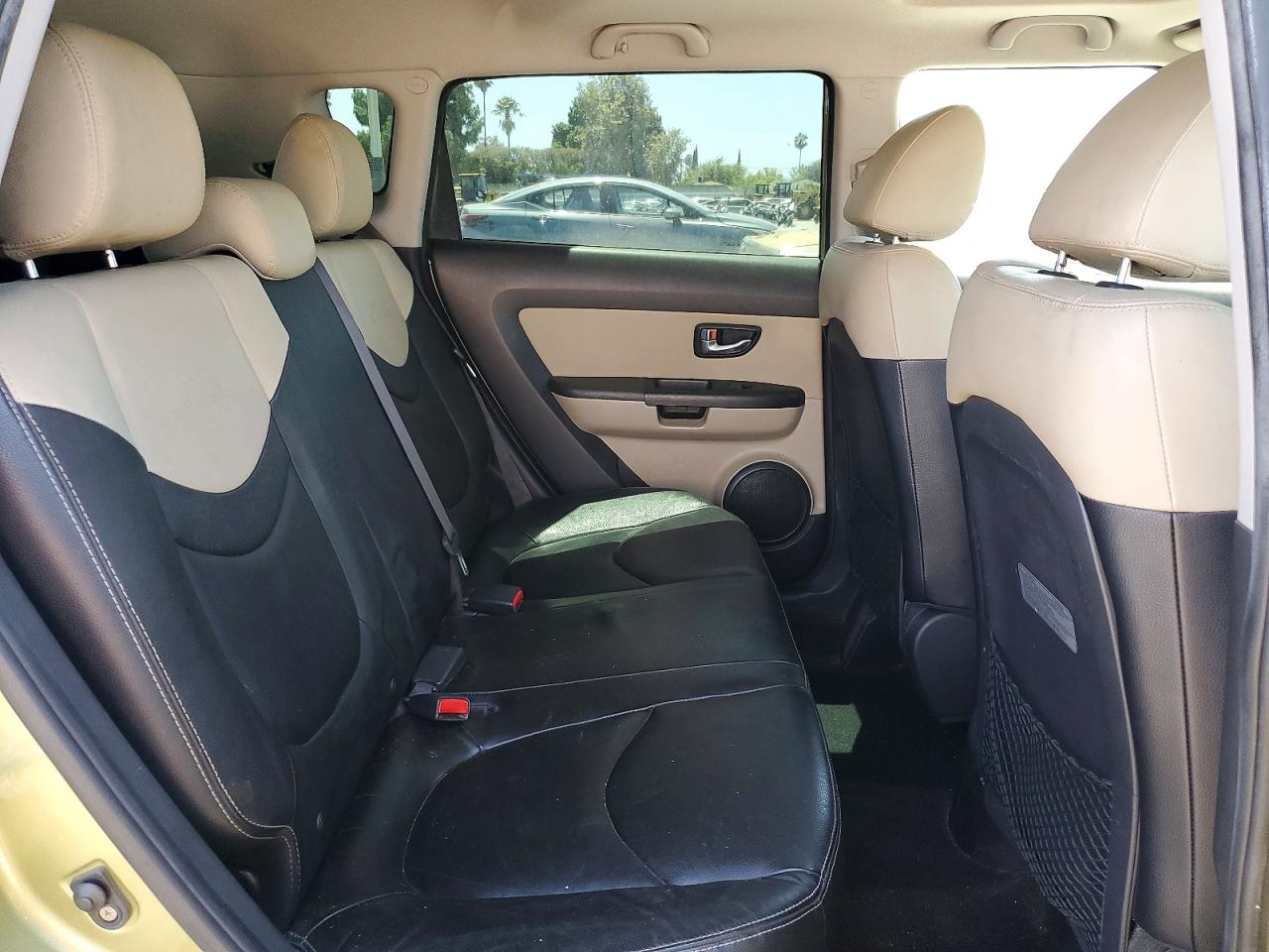 2012 Kia Soul ! Green vin: KNDJT2A64C7472482