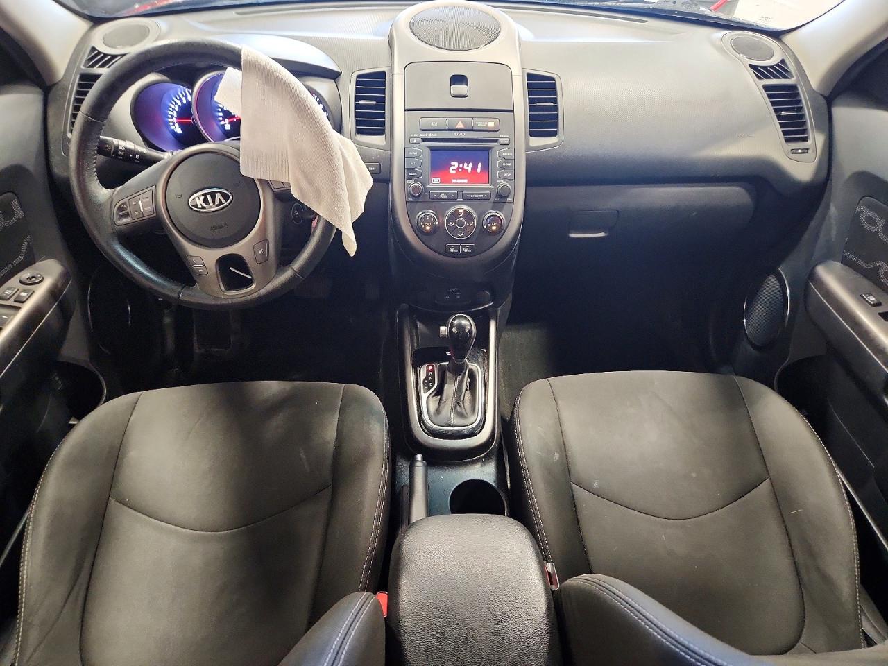 2012 Kia Soul + Black vin: KNDJT2A64C7743833