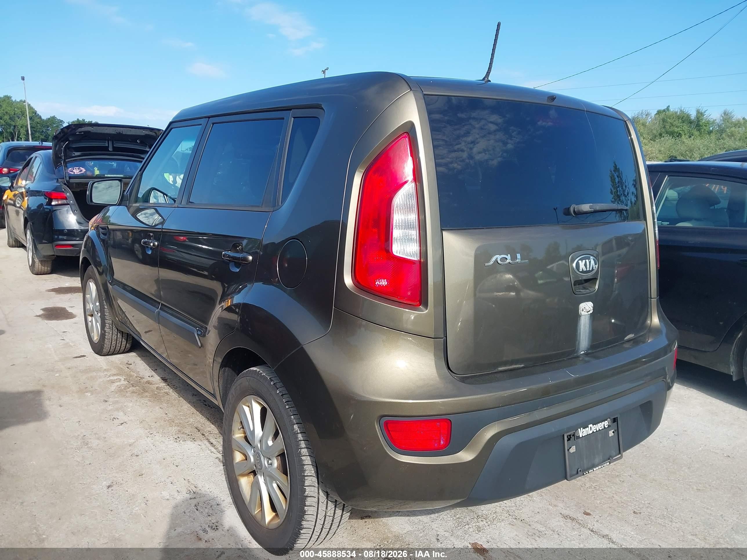 2013 Kia Soul + Коричневый vin: KNDJT2A64D7484410