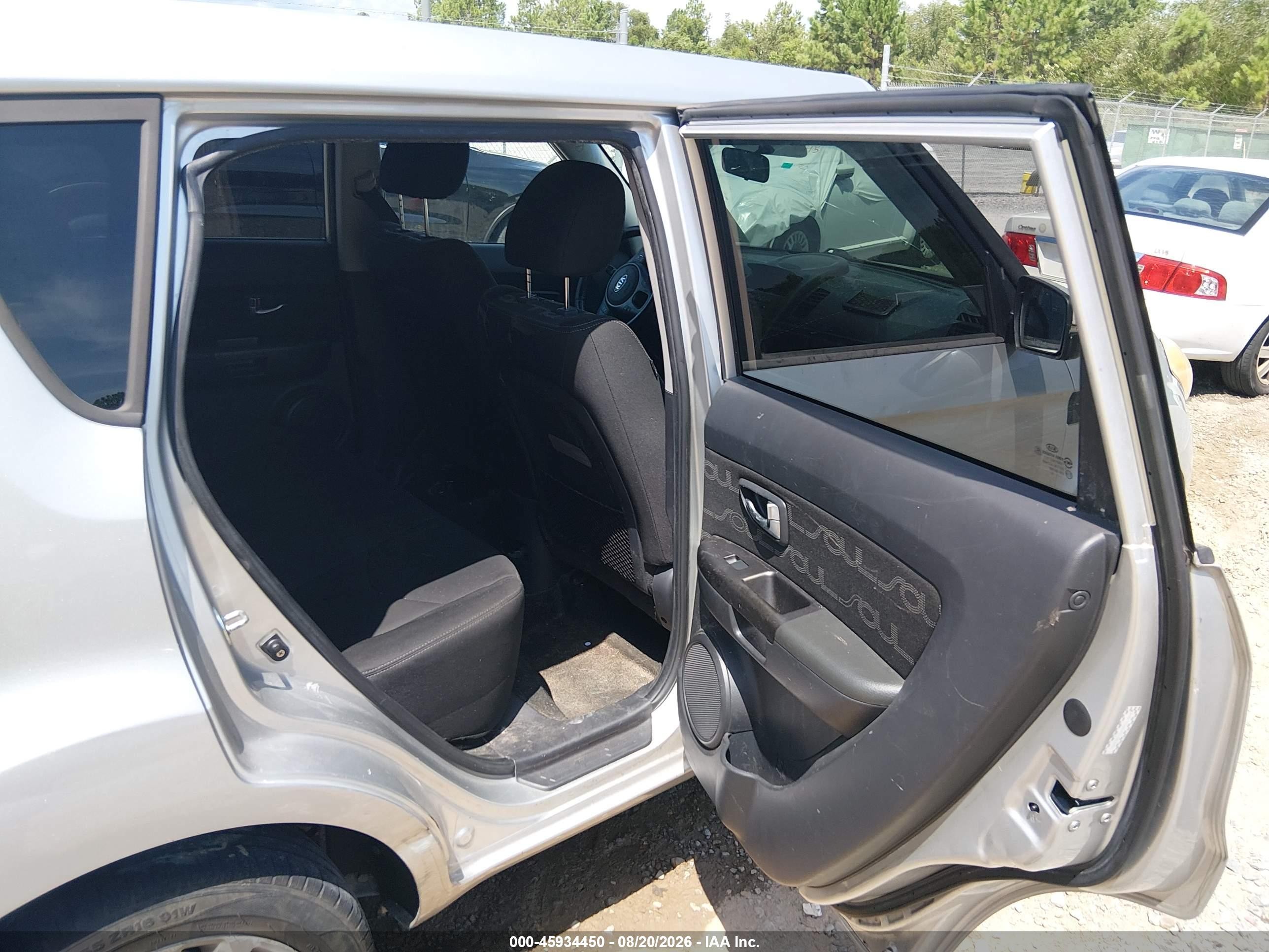2013 Kia Soul + Gray vin: KNDJT2A64D7505935
