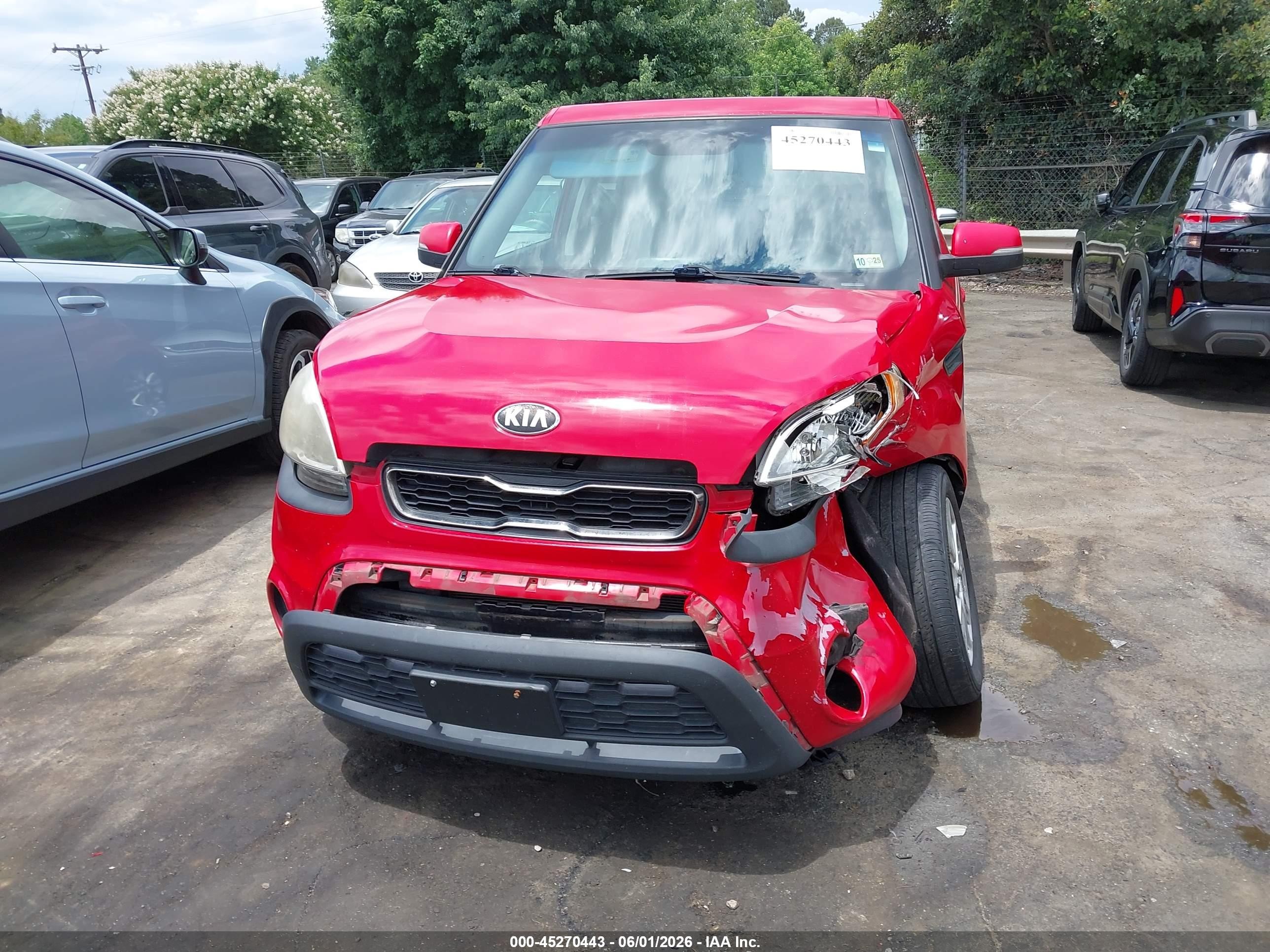 2013 Kia Soul + Red vin: KNDJT2A64D7508740