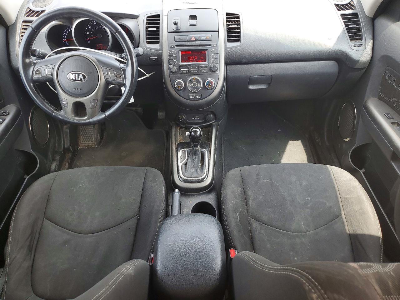 2013 Kia Soul + Red vin: KNDJT2A64D7513677