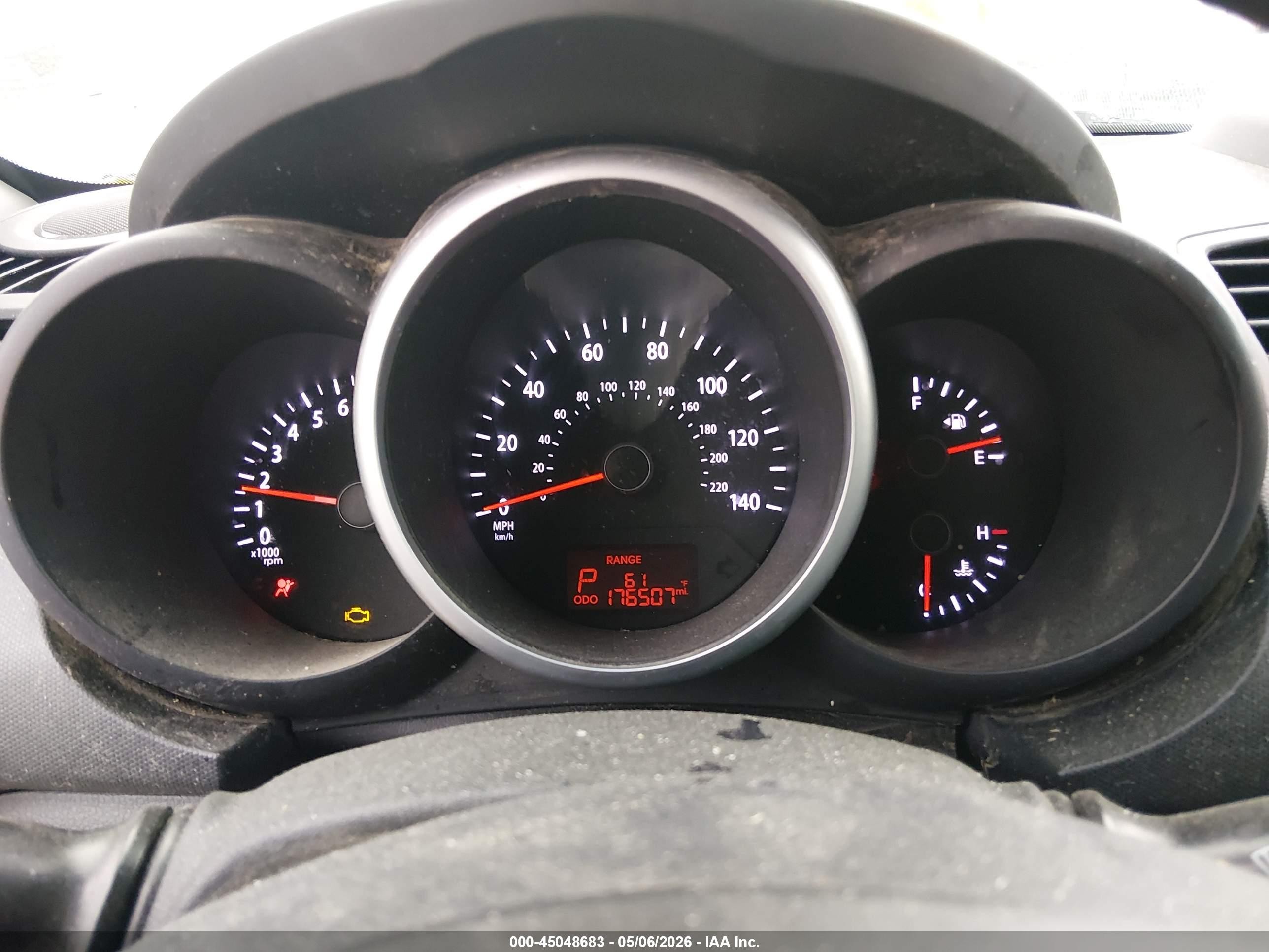 2013 Kia Soul + White vin: KNDJT2A64D7530866