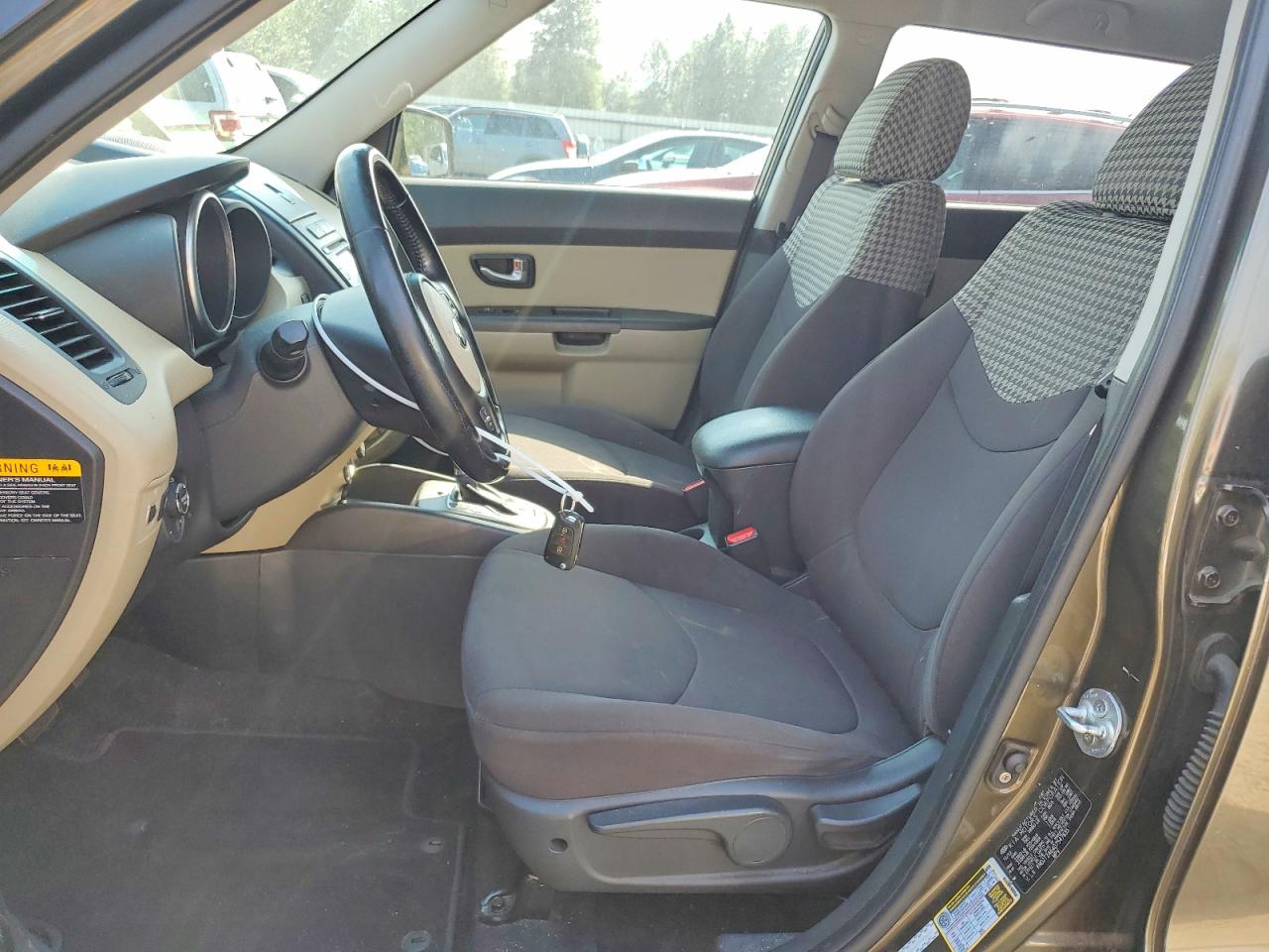 2013 Kia Soul ! Green vin: KNDJT2A64D7547635